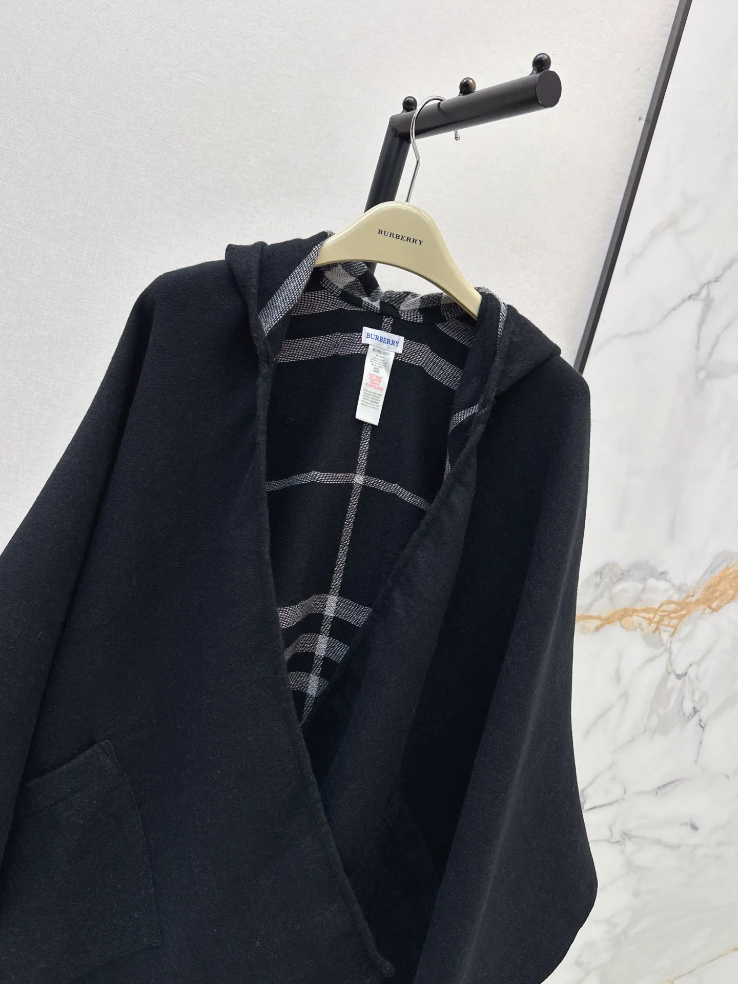 Пальто Женские Burberry 18031534