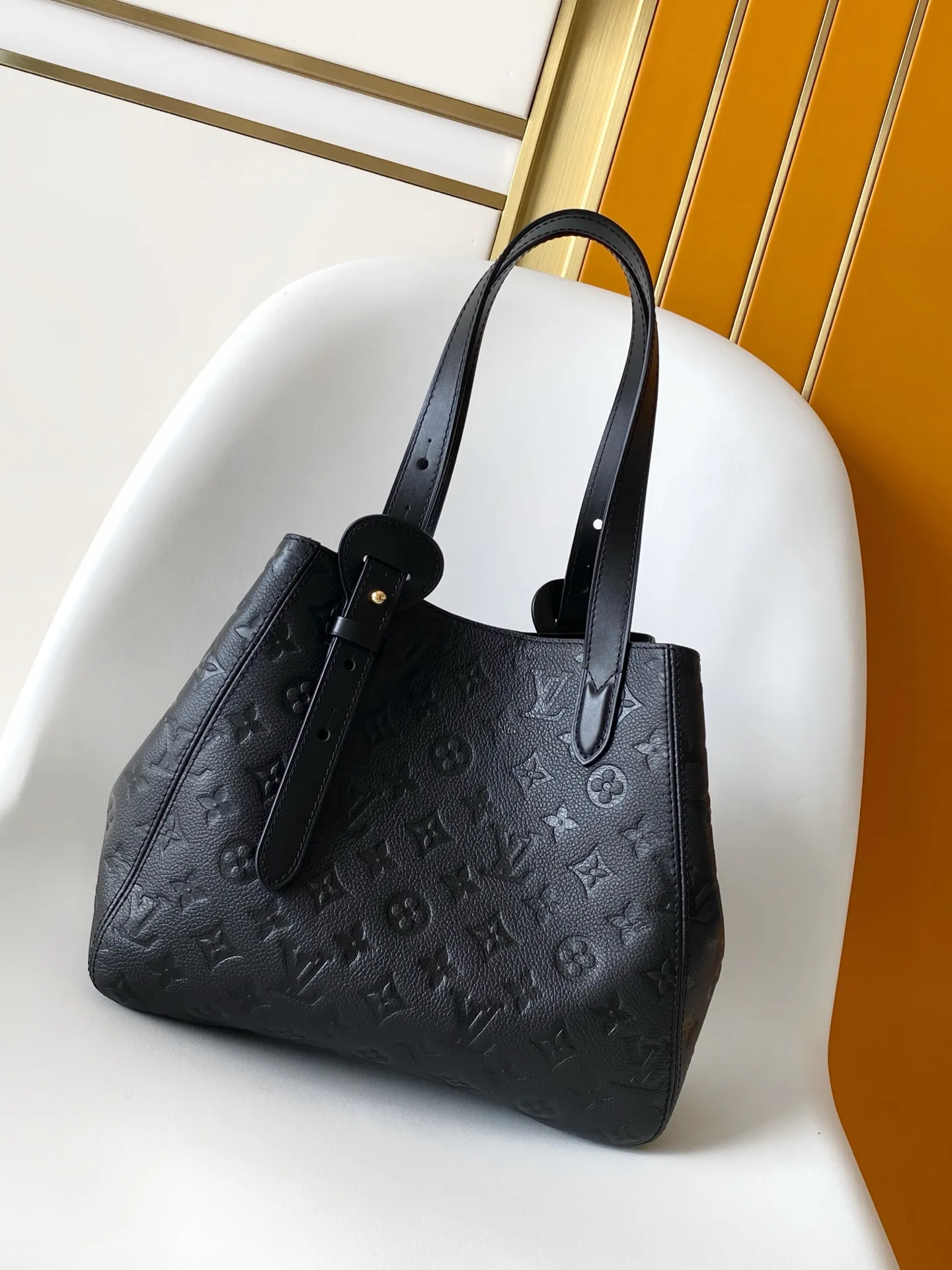 Классические Сумки Женские Louis Vuitton 17813551
