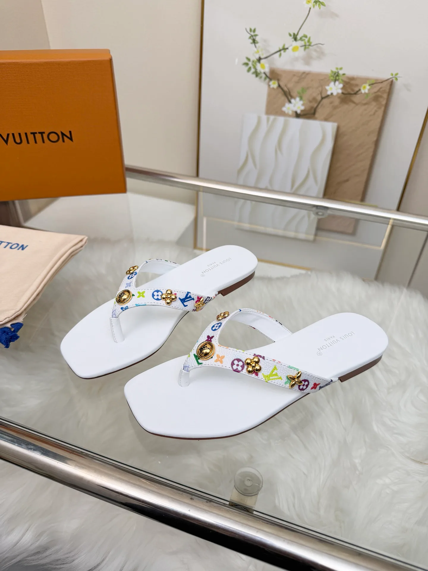 Шлепанцы Женские Louis Vuitton 13253489