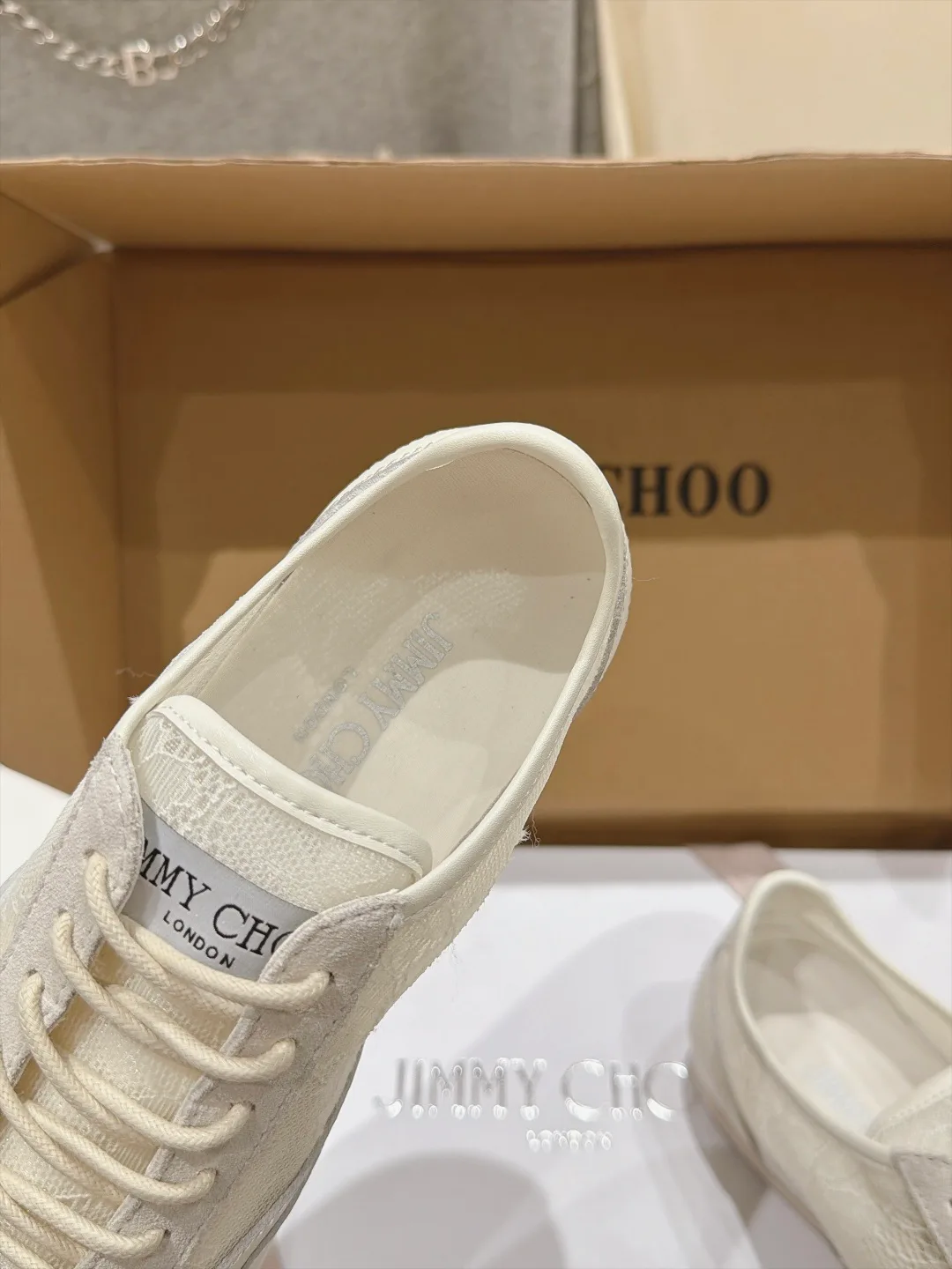 Кроссовки Женские Jimmy Choo 18436546