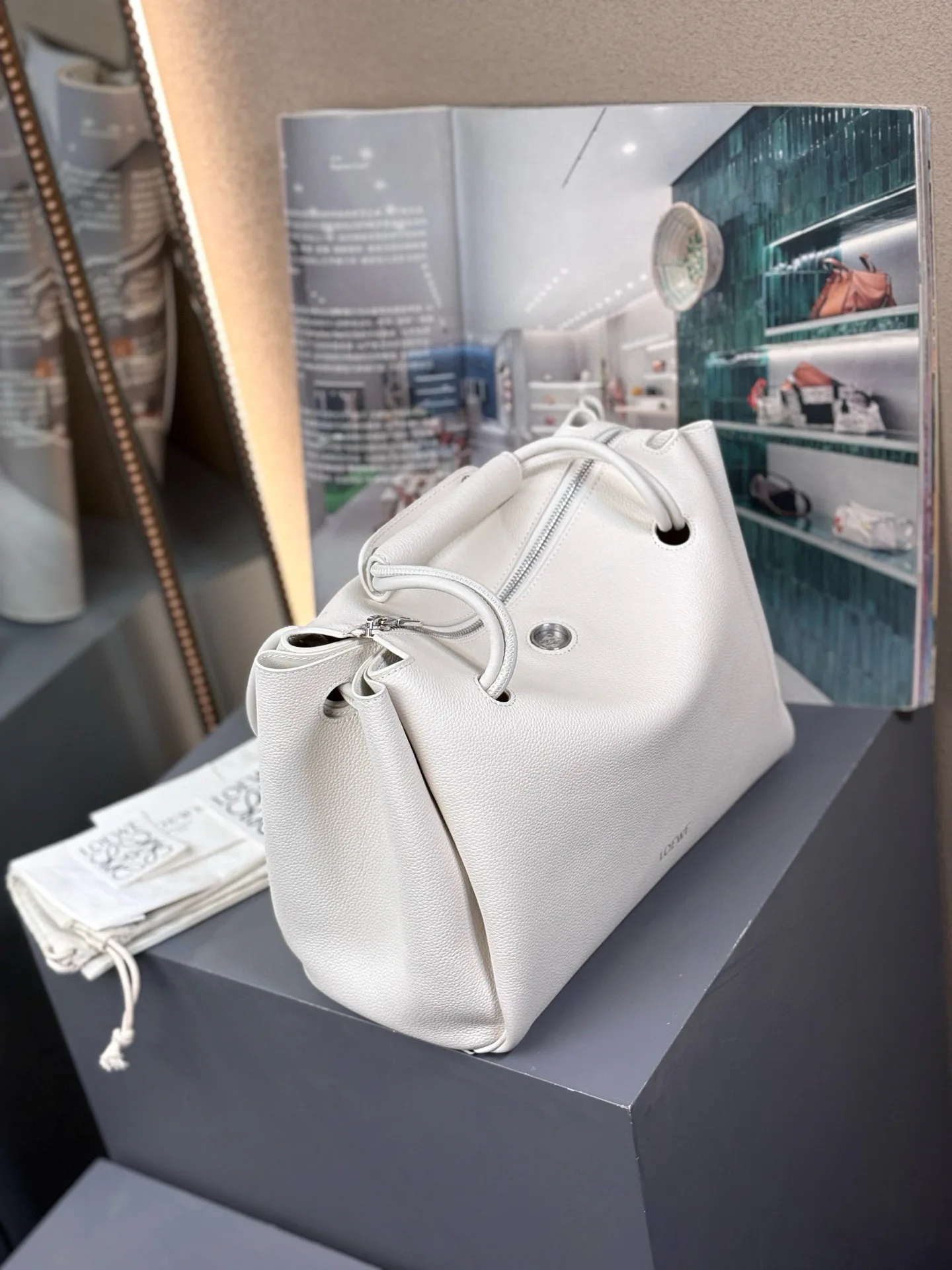 Классические Сумки Женские Loewe 11566871