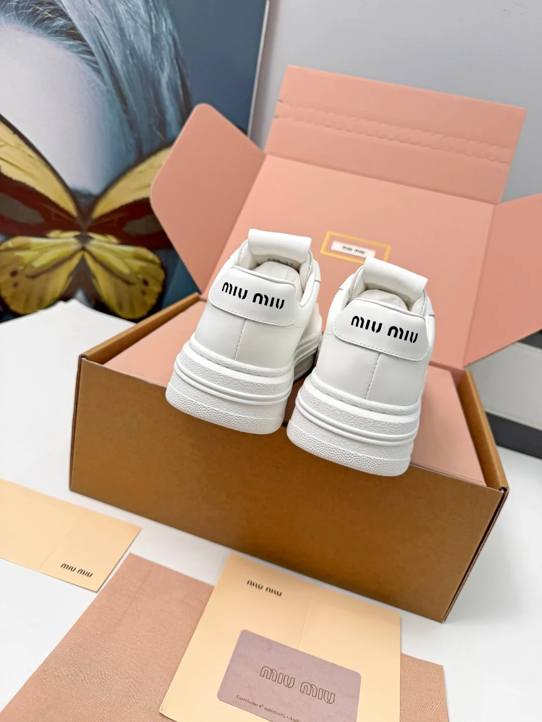 Кроссовки Женские Miu Miu 18367108