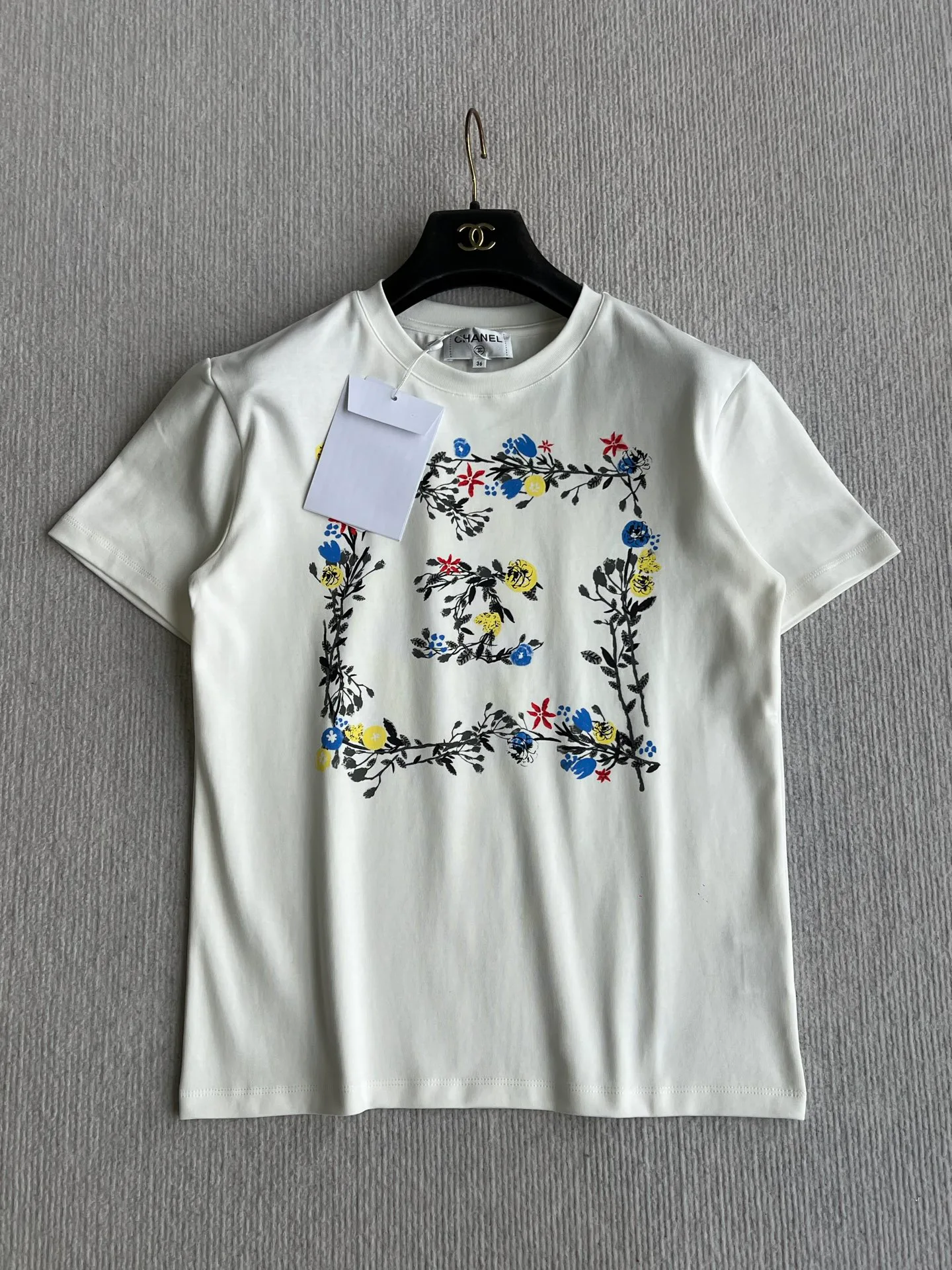 Футболки Женские Chanel 5245920