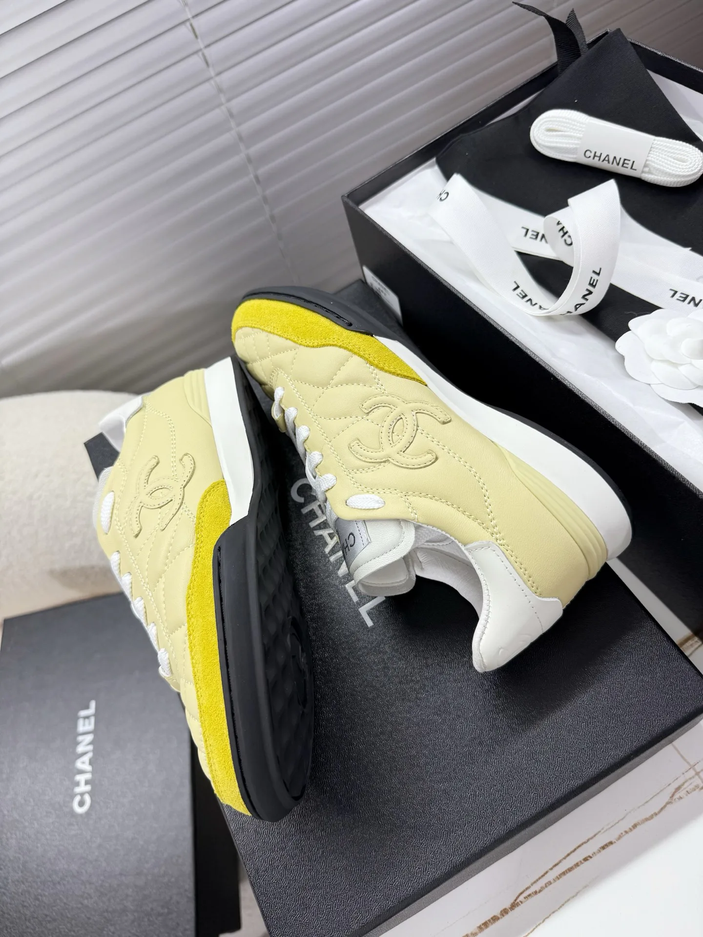 Кроссовки Женские Chanel 24497