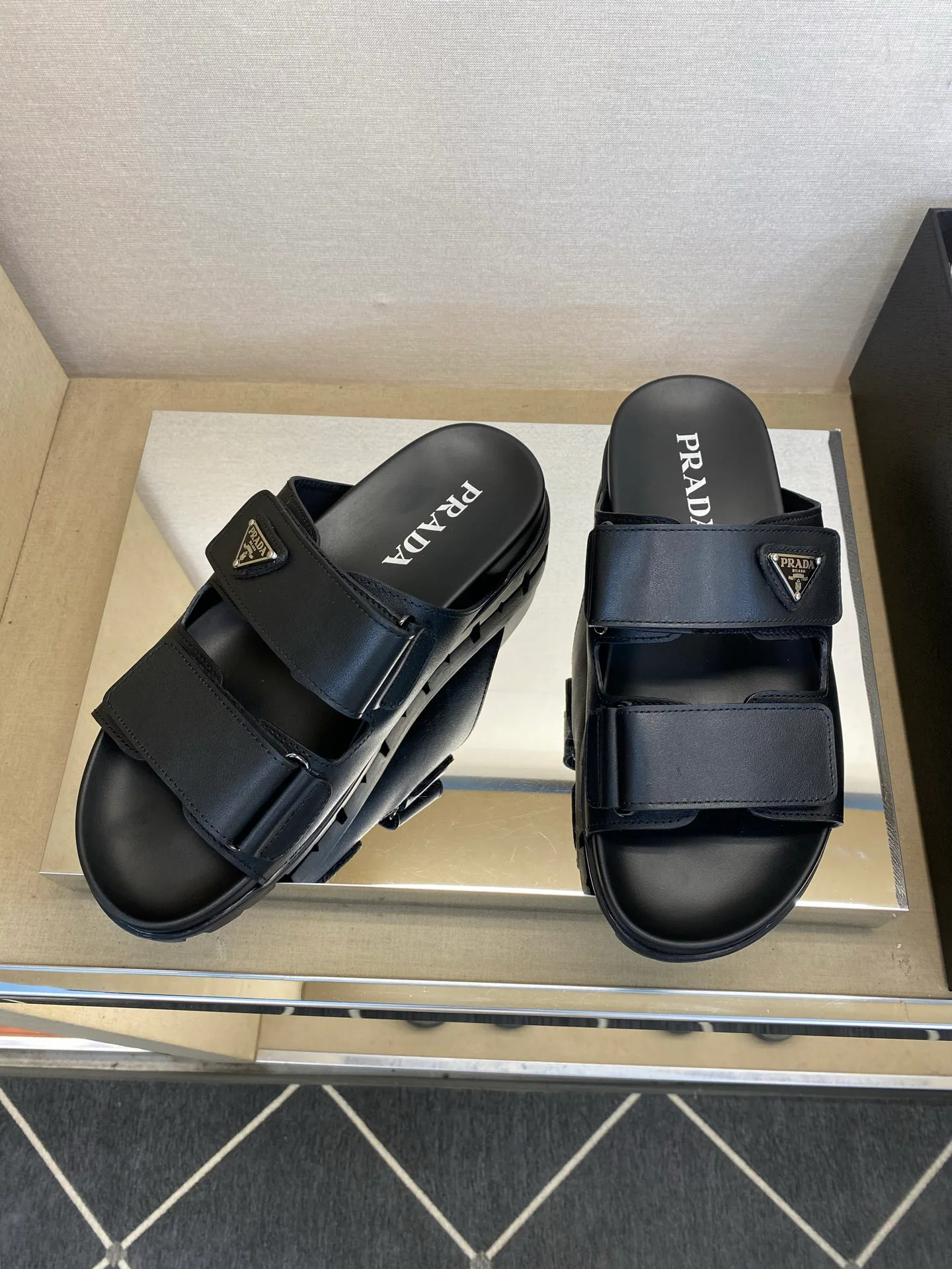 Шлепанцы Мужские Prada 15326410