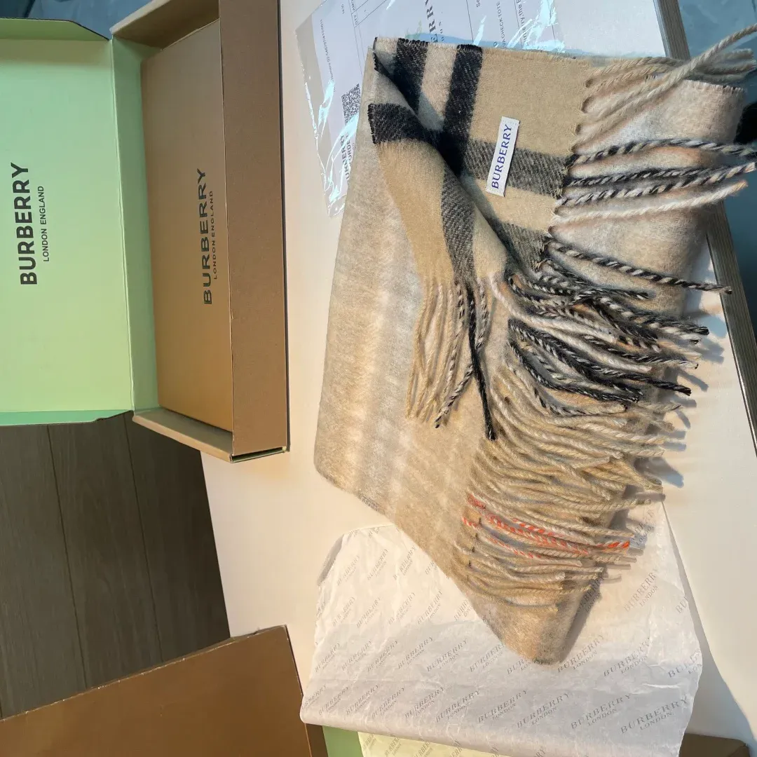 Шарфы Burberry 463886