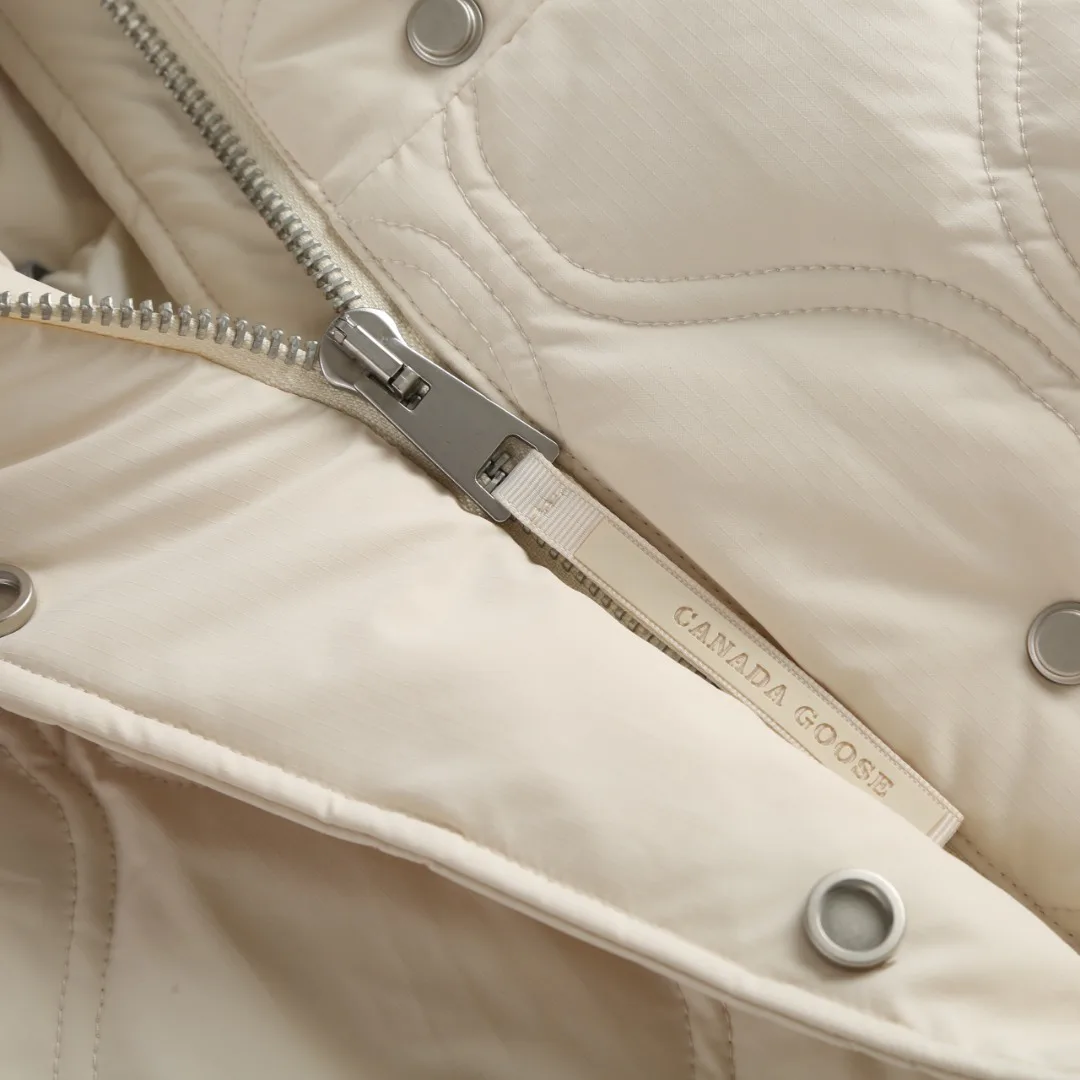 Куртки И Пуховики Женские Canada Goose 18022577