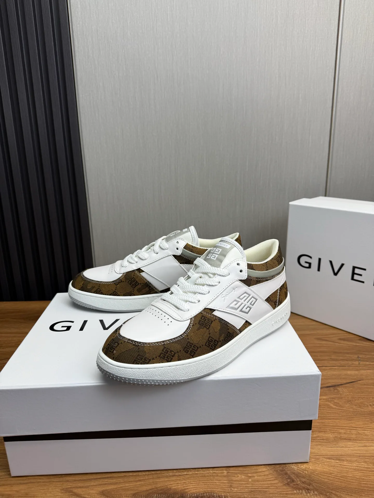 Кроссовки Мужские Givenchy 53759