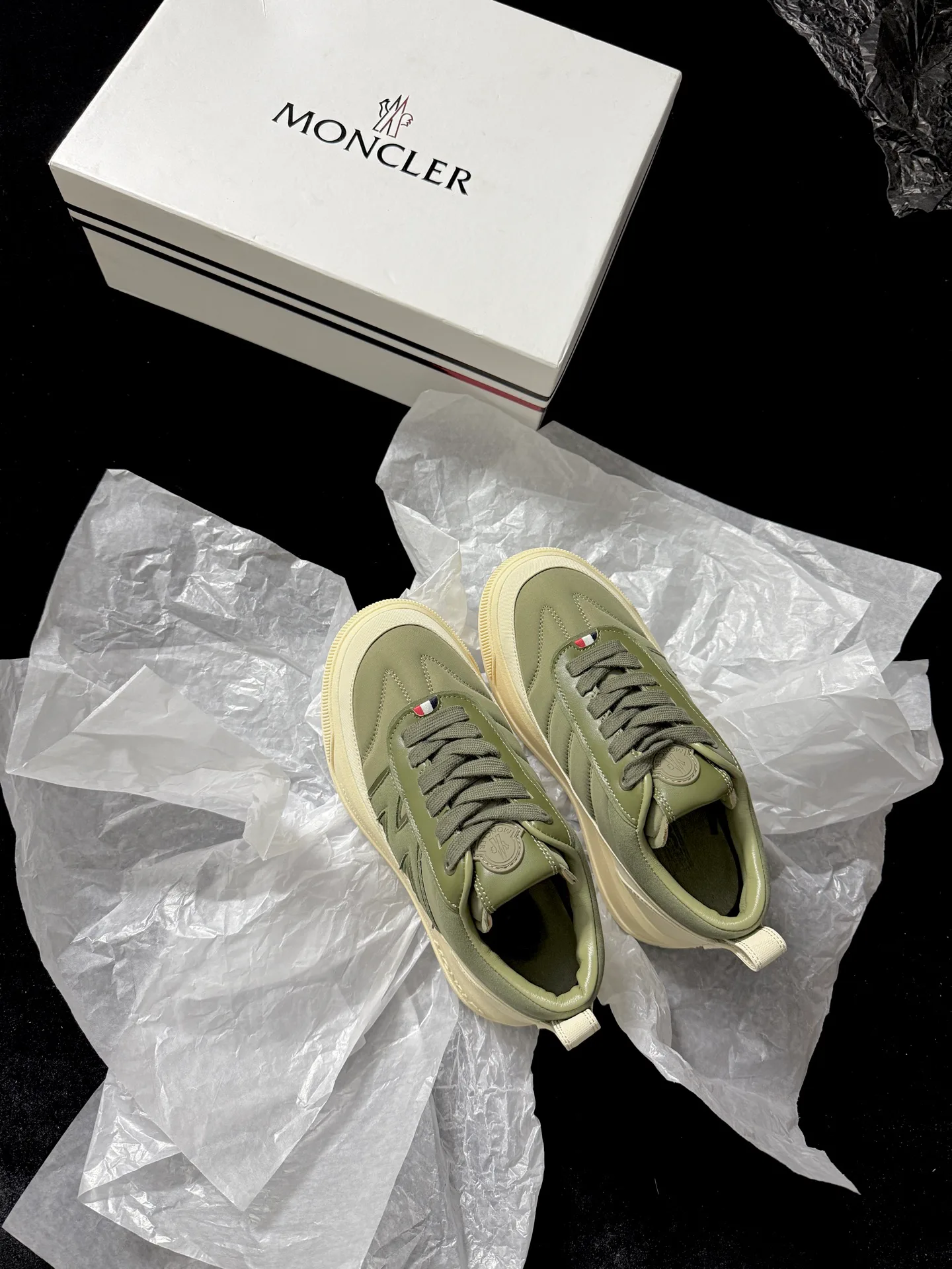 Кроссовки Женские Moncler 1708151