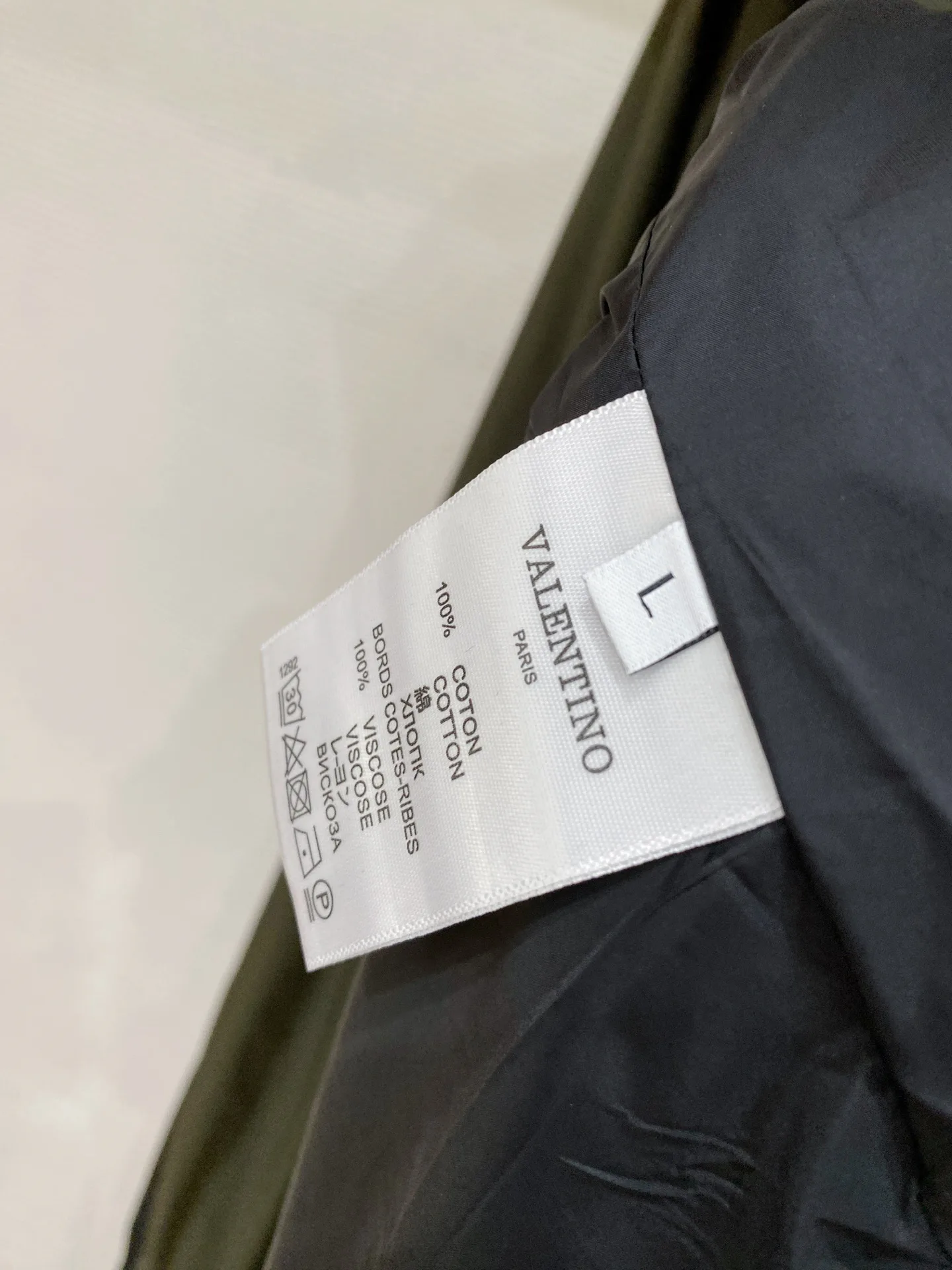 Куртки И Пуховики Мужские Valentino 11392196