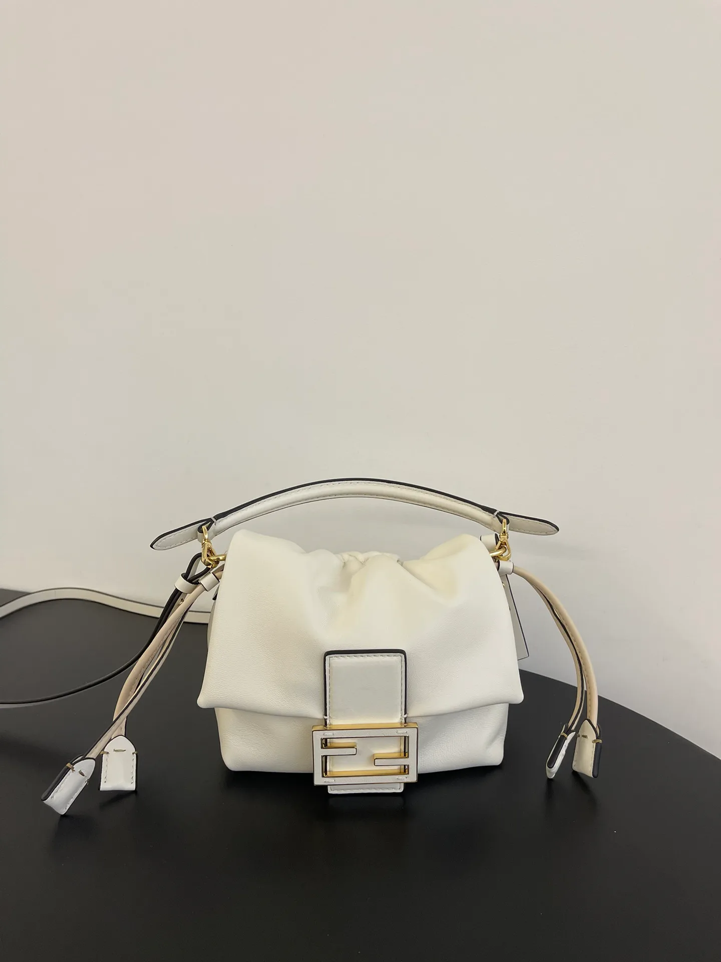 Классические Сумки Женские Fendi 13546201