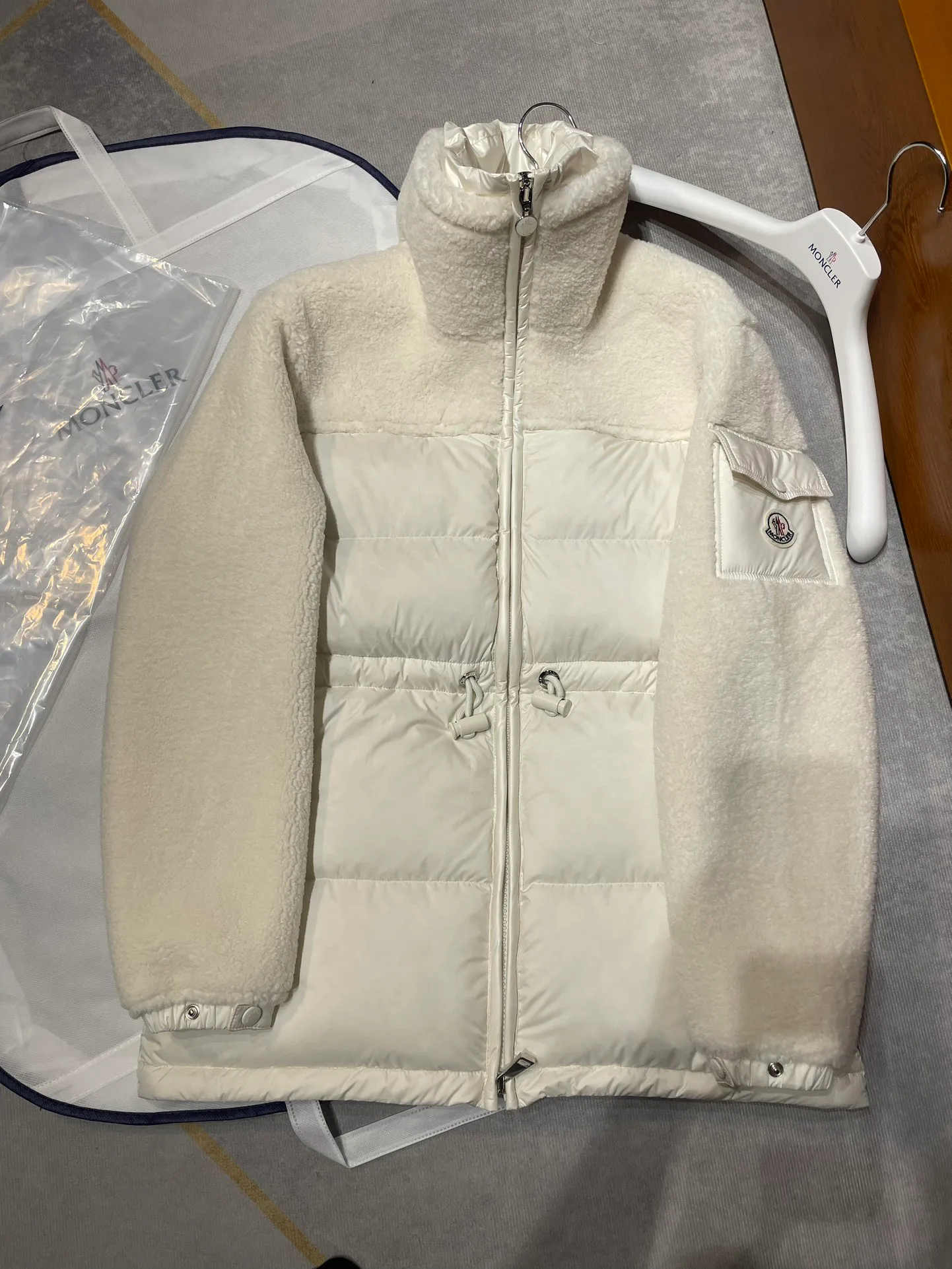 Куртки И Пуховики Женские Moncler 2734807