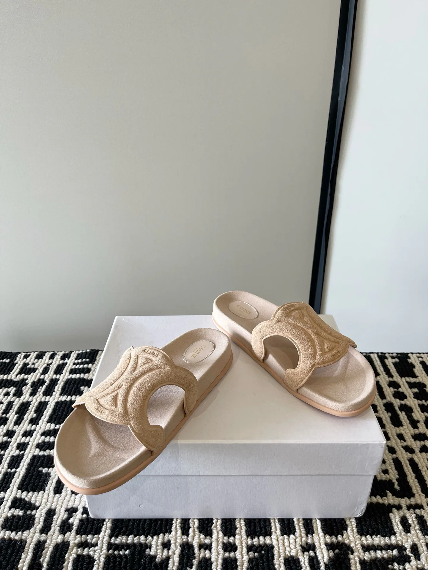 Шлепанцы Женские Celine 17580718