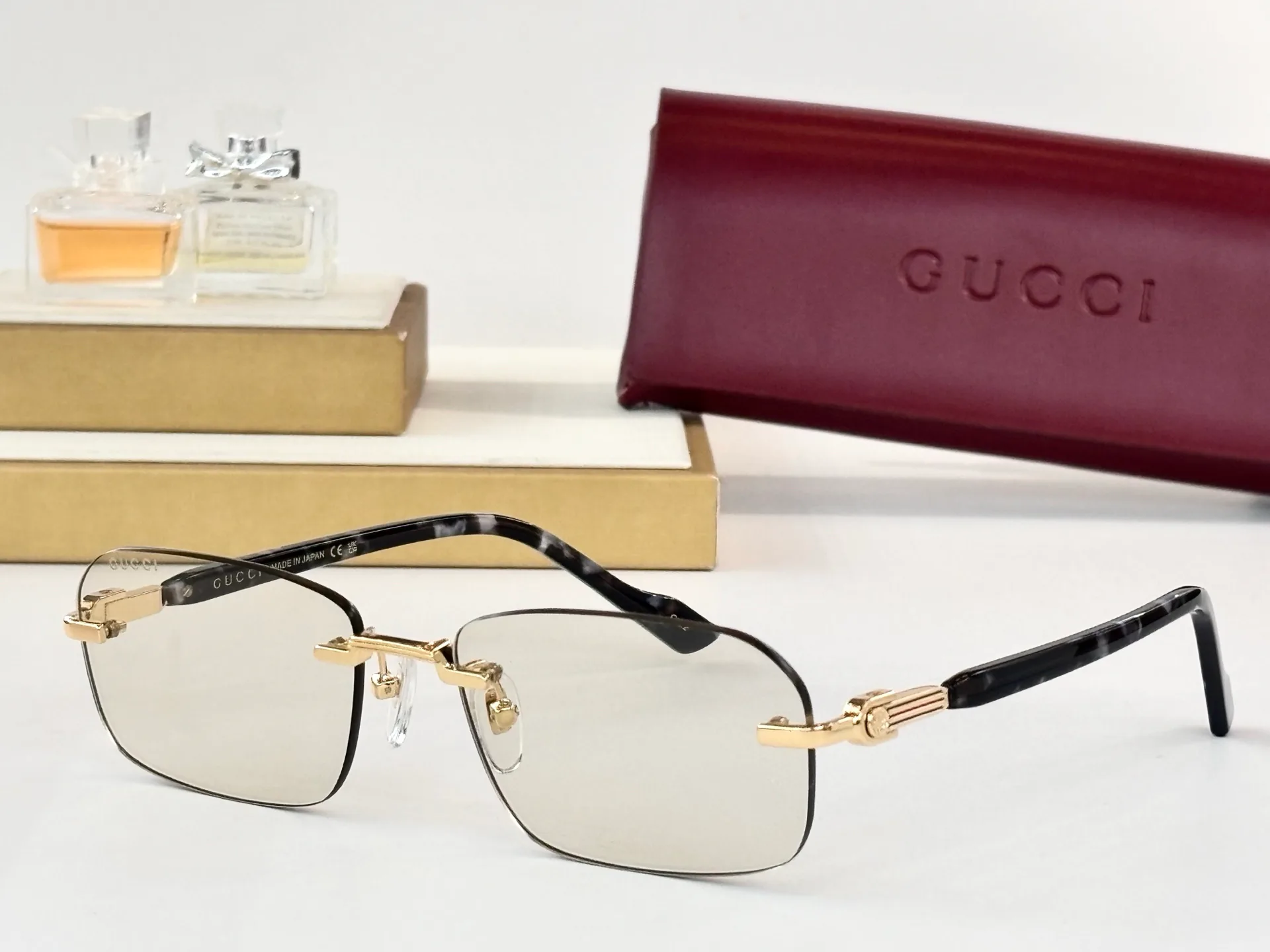 Очки Gucci 13147315