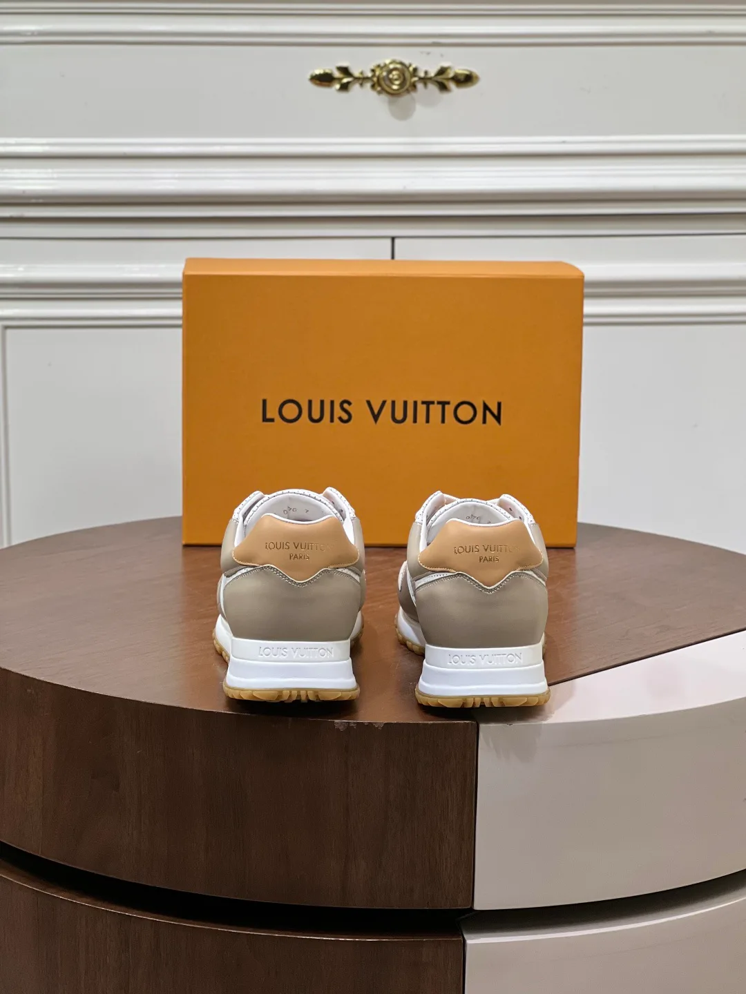 Кроссовки Мужские Louis Vuitton 18039346