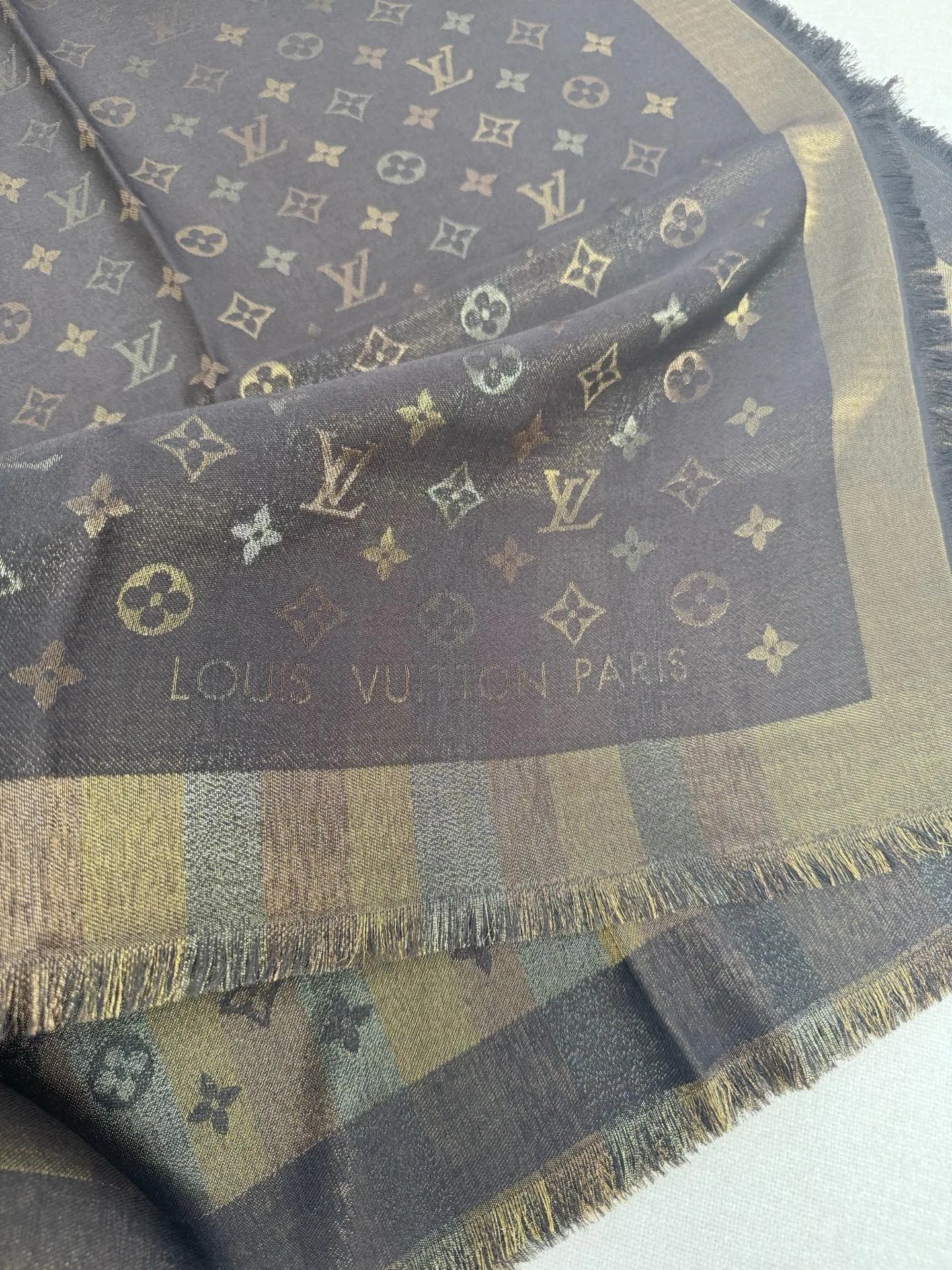 Шарфы Louis Vuitton 437763