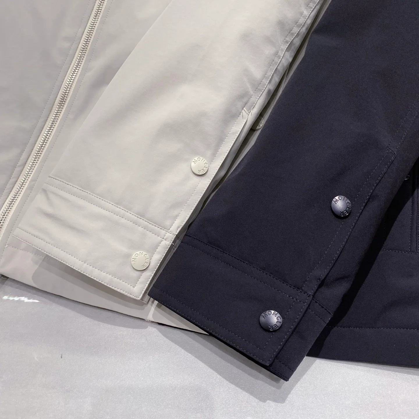 Куртки И Пуховики Мужские Moncler 339607