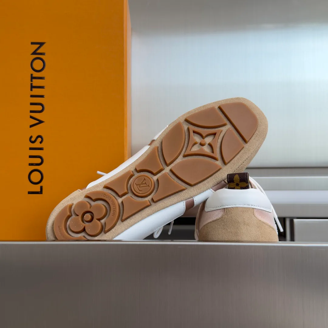 Кроссовки Женские Louis Vuitton 11235163