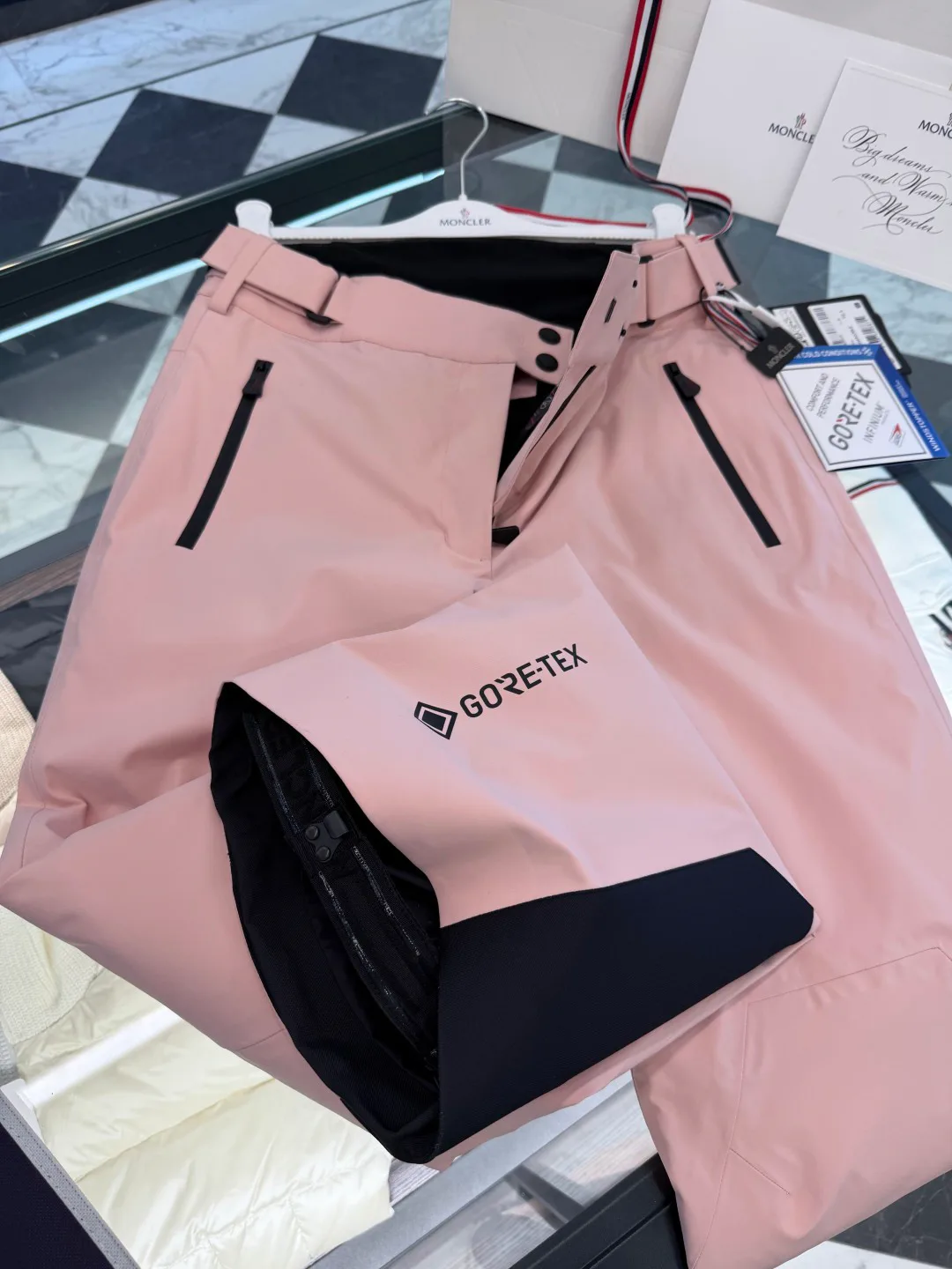 Брюки Женские Moncler 18133614