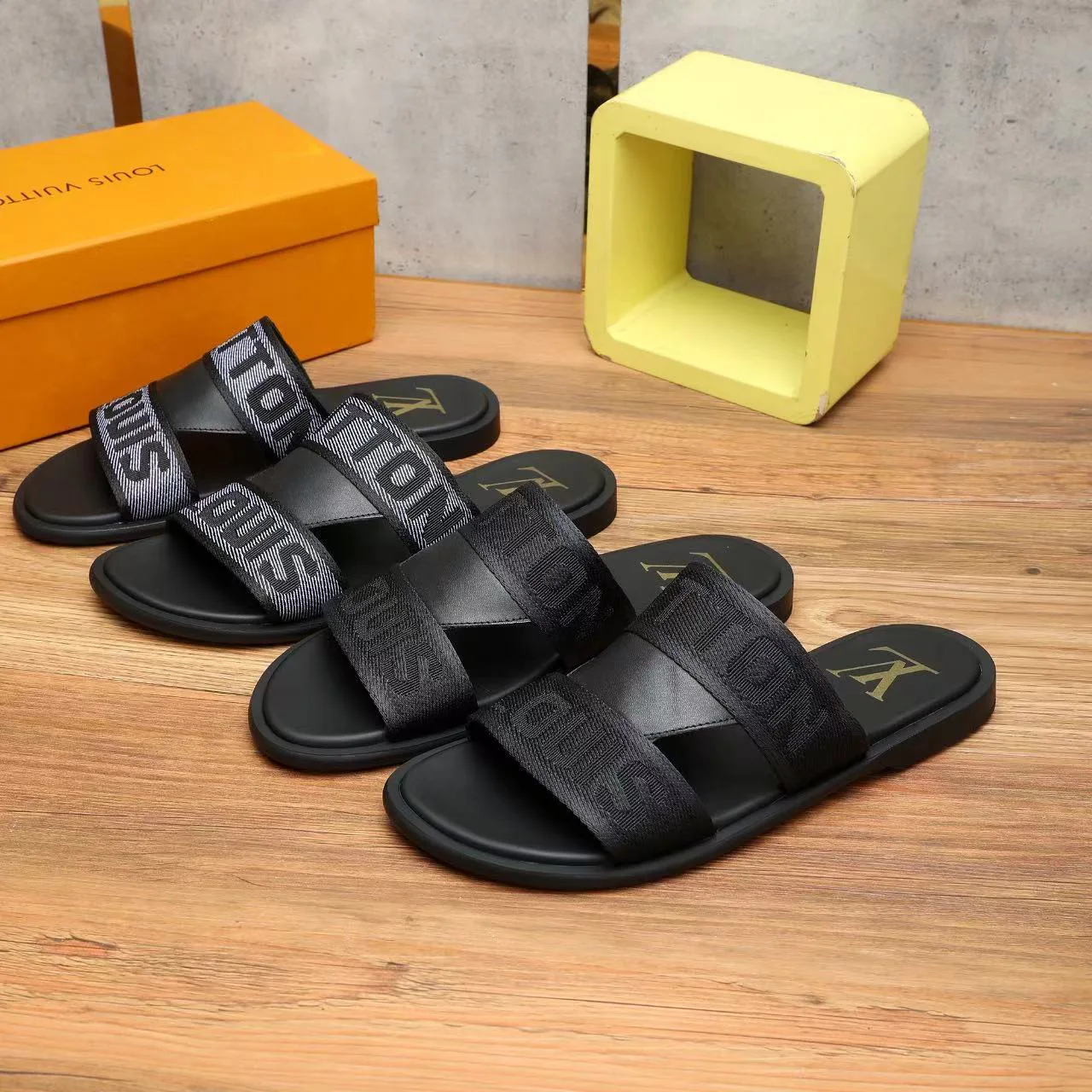 Шлепанцы Мужские Louis Vuitton 25498