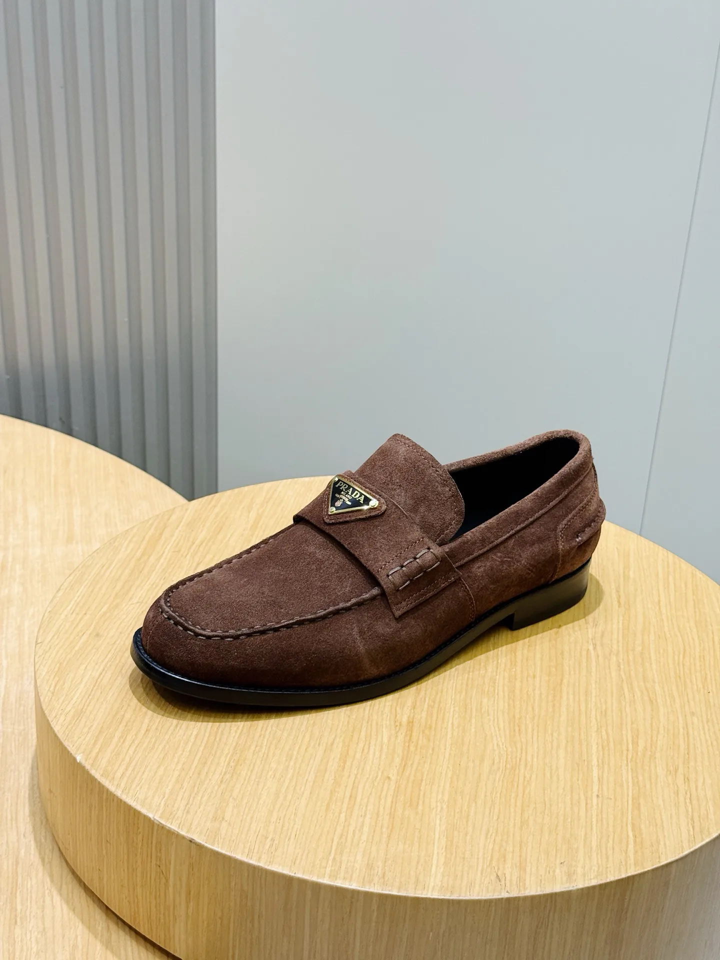 Лоферы И Туфли Мужские Prada 18744013
