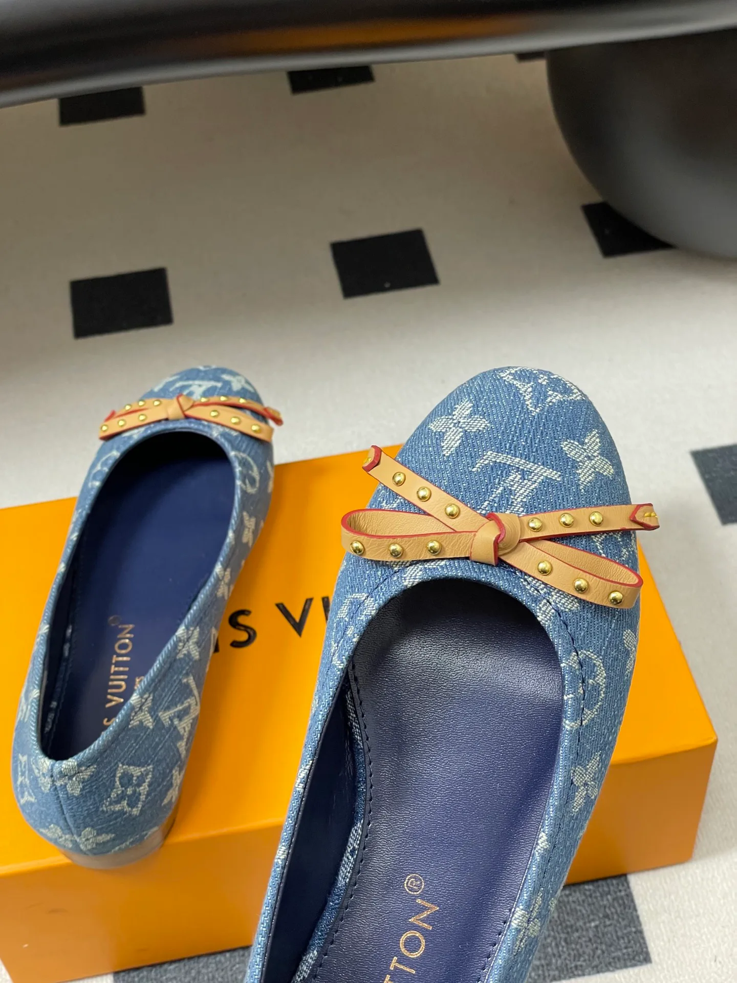 Балетки Женские Louis Vuitton 11581005