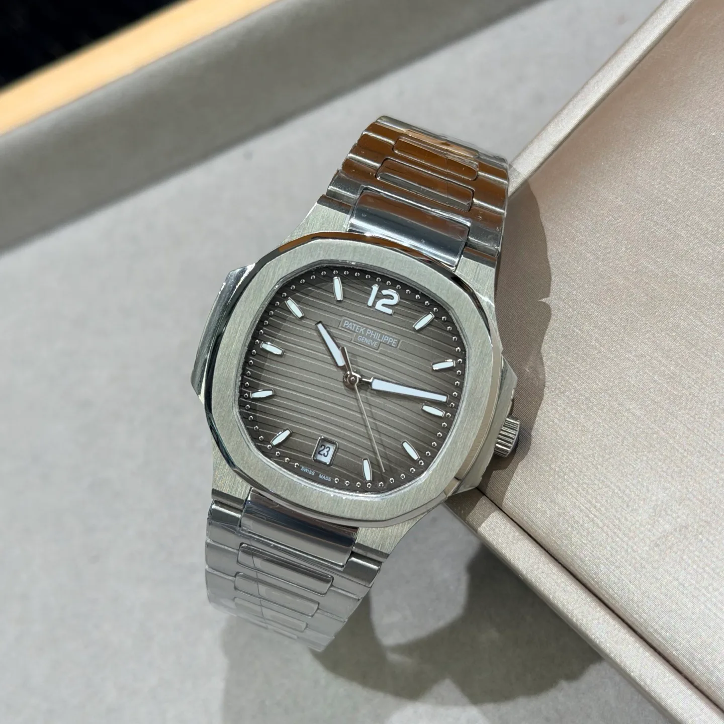 Часы Женские Patek Philippe 17870337