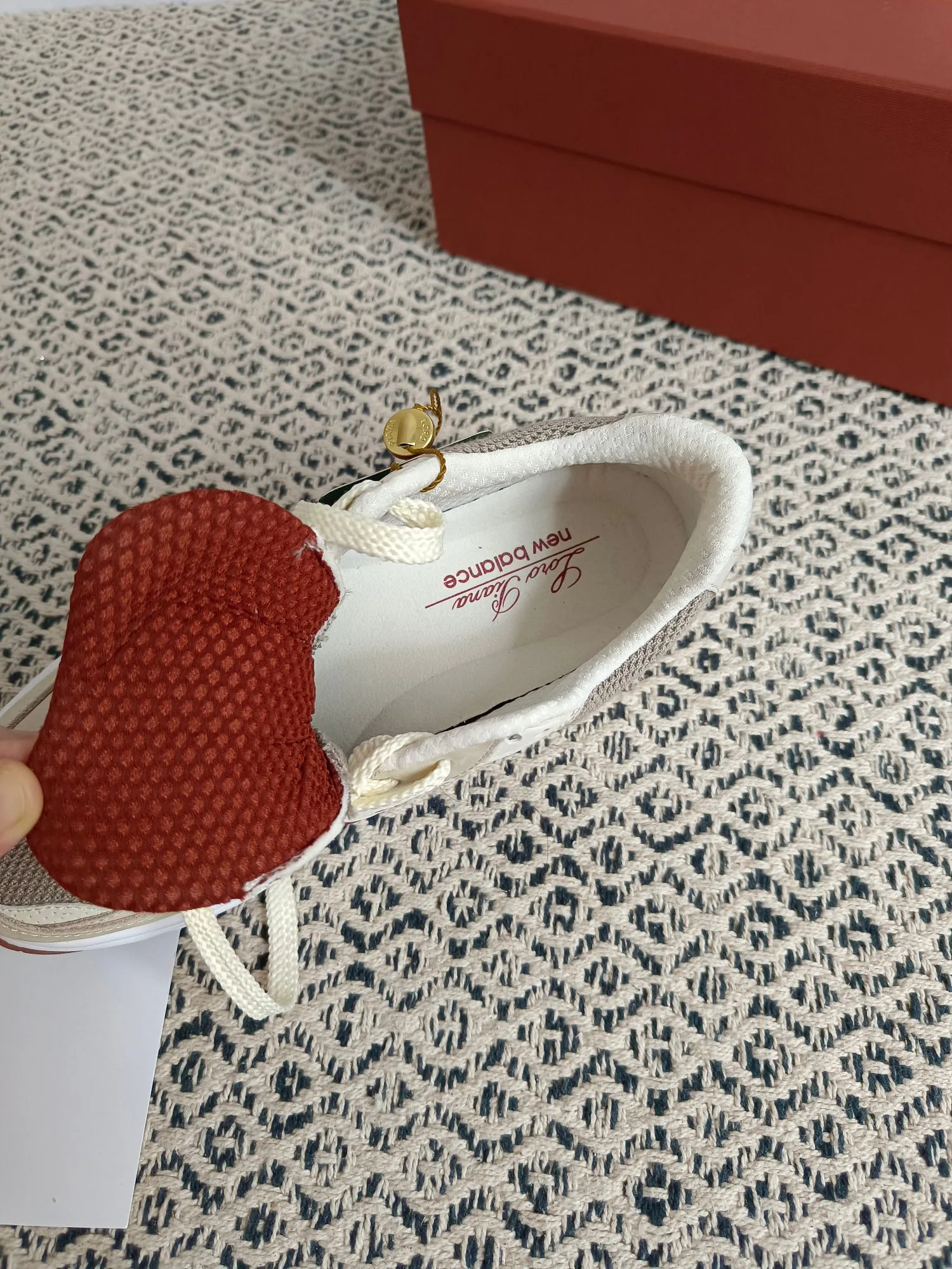 Кроссовки Женские New Balance 7000