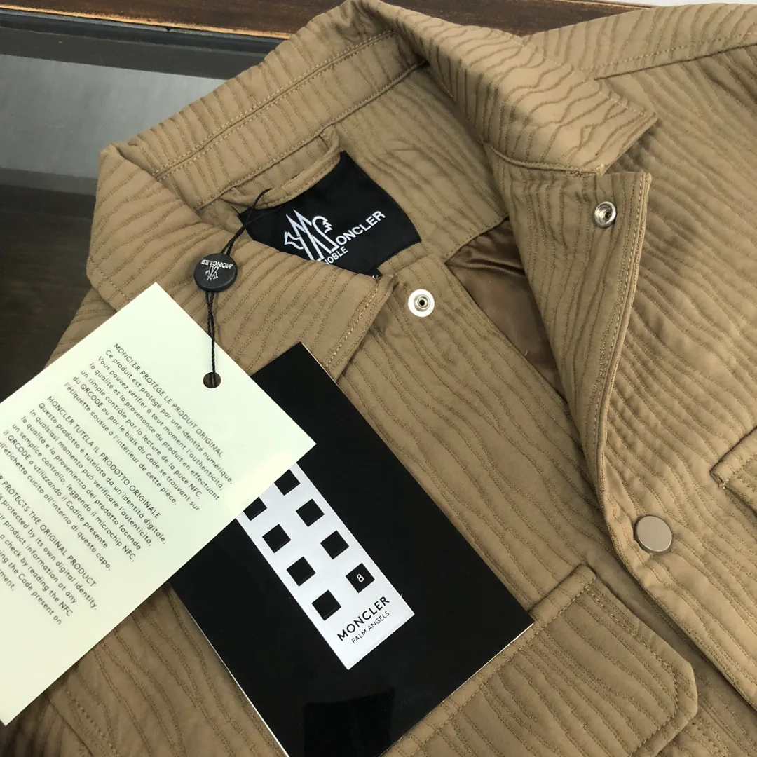 Куртки И Пуховики Мужские Moncler 10035331