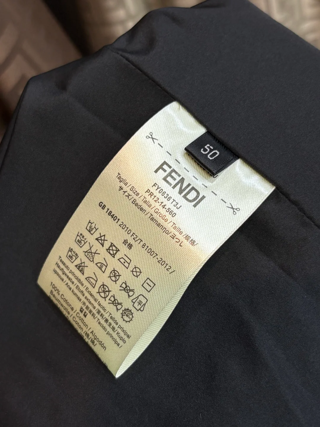 Куртки И Пуховики Мужские Fendi 17925293