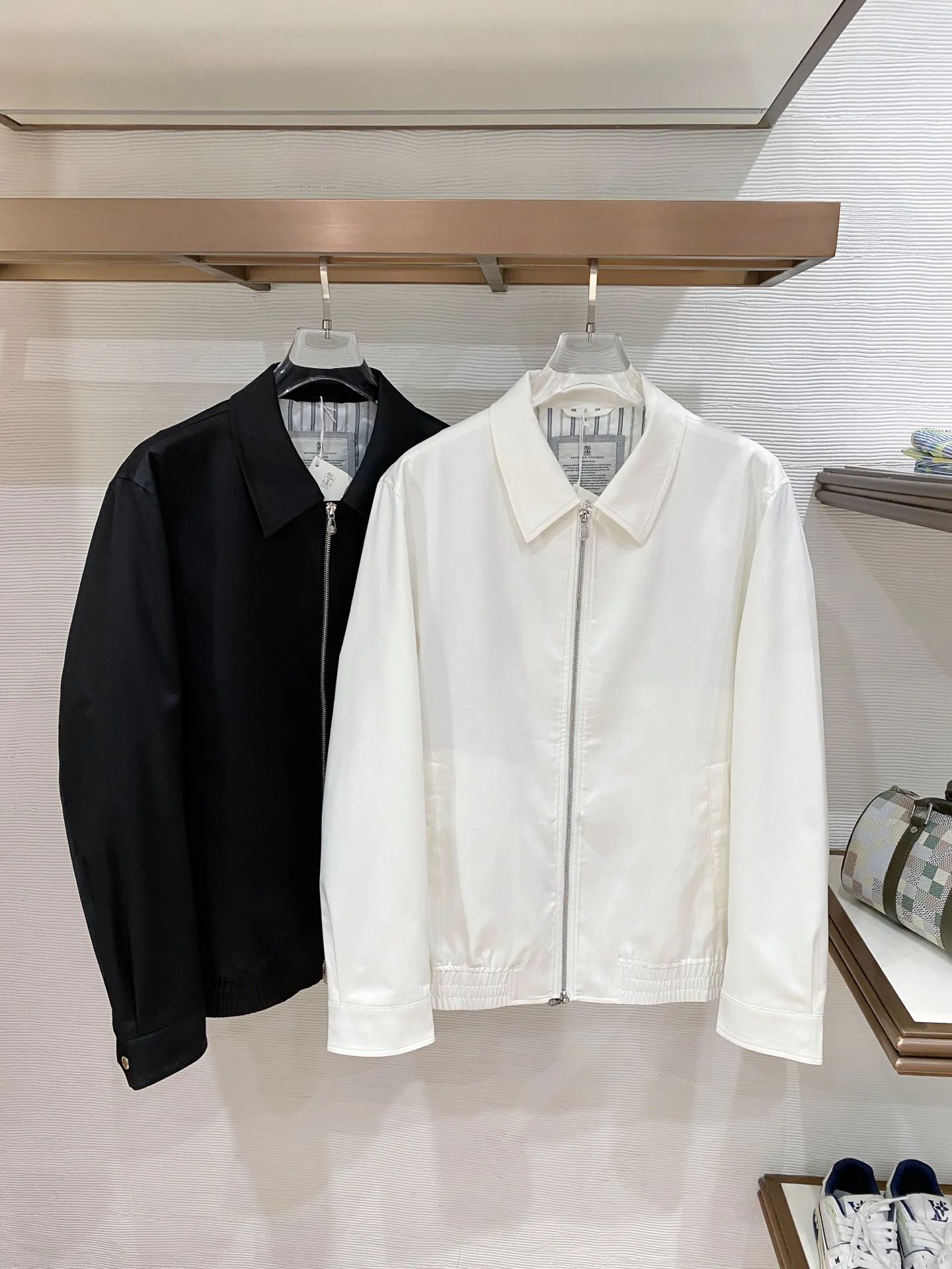 Куртки И Пуховики Мужские Brunello Cucinelli 12713526