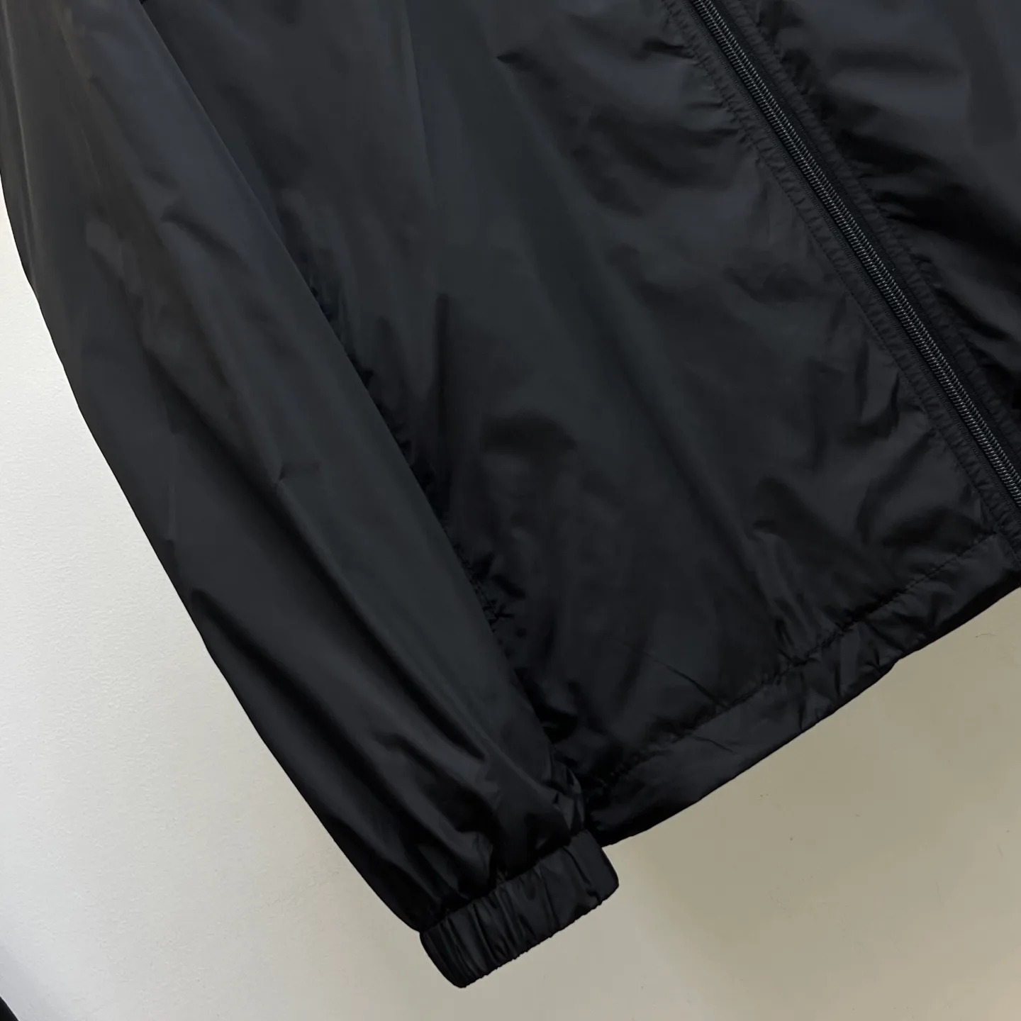 Куртки И Пуховики Женские Prada 17340704