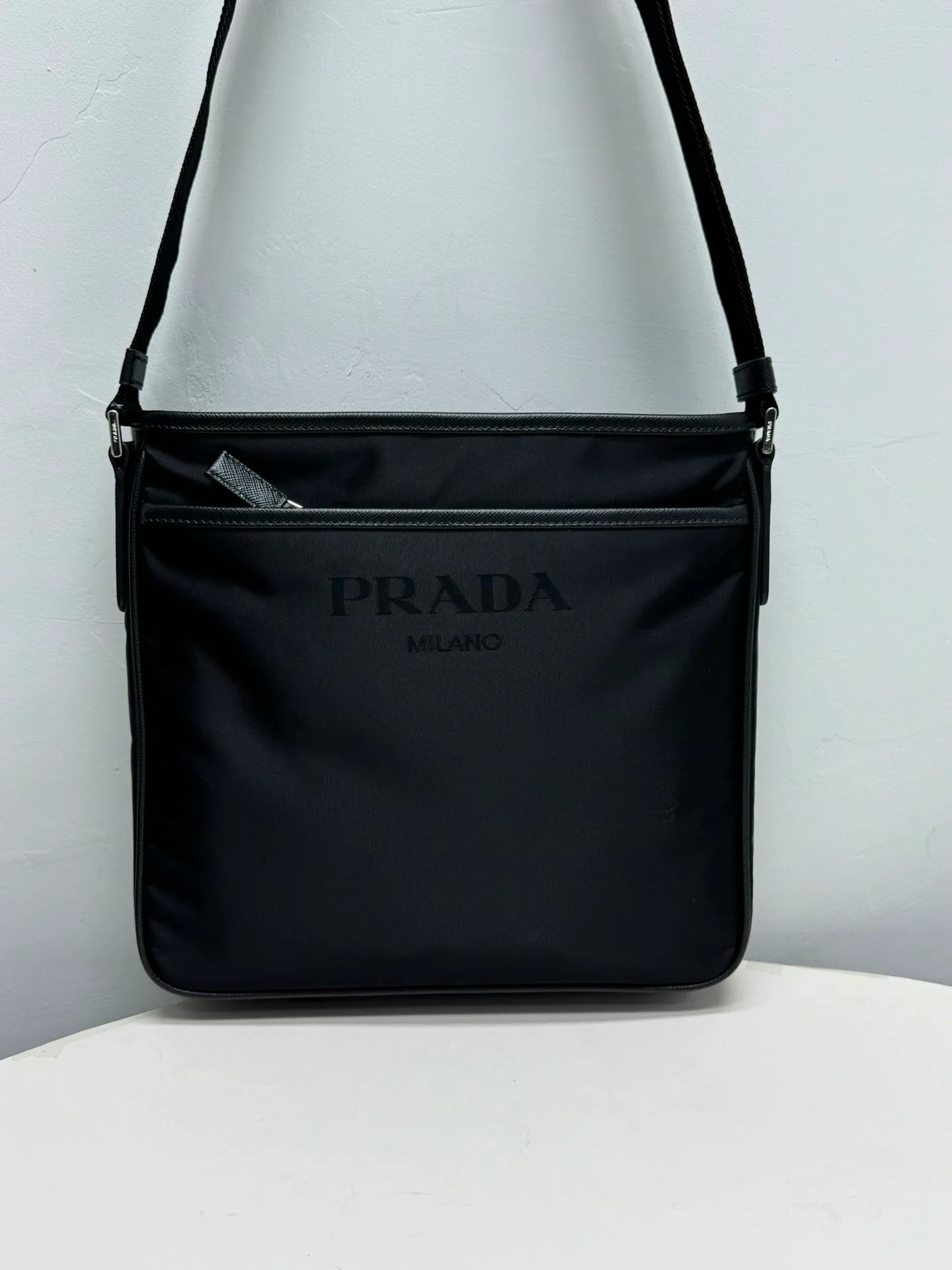 Классические Сумки Женские Prada 1422679