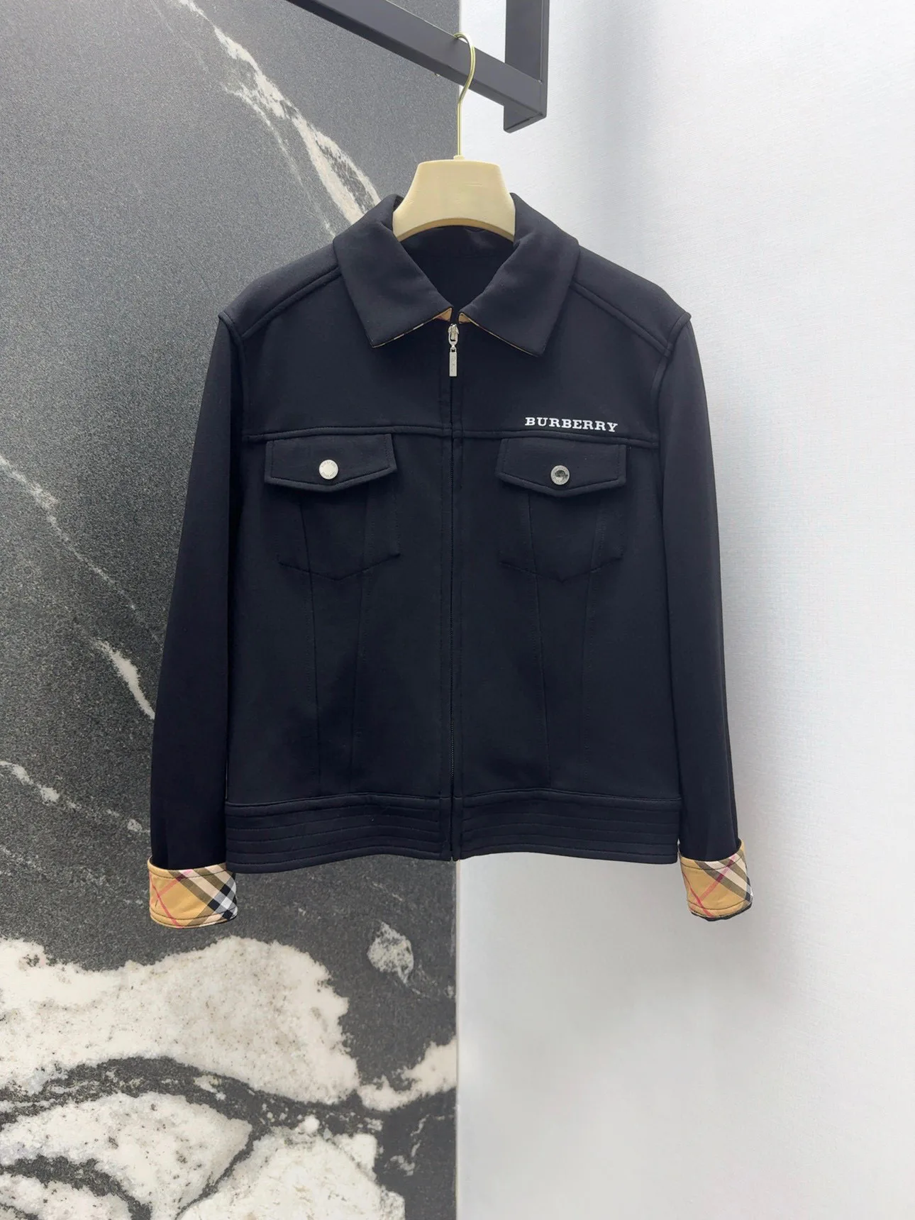 Куртки Женские Burberry Куртки Женские Burberry