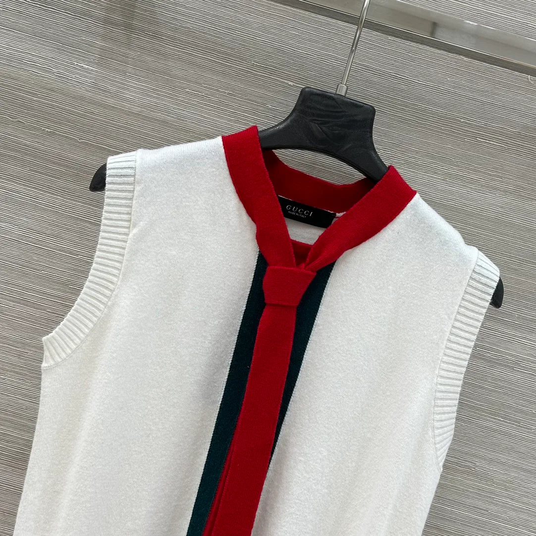 Жилеты Женские Gucci 9478881