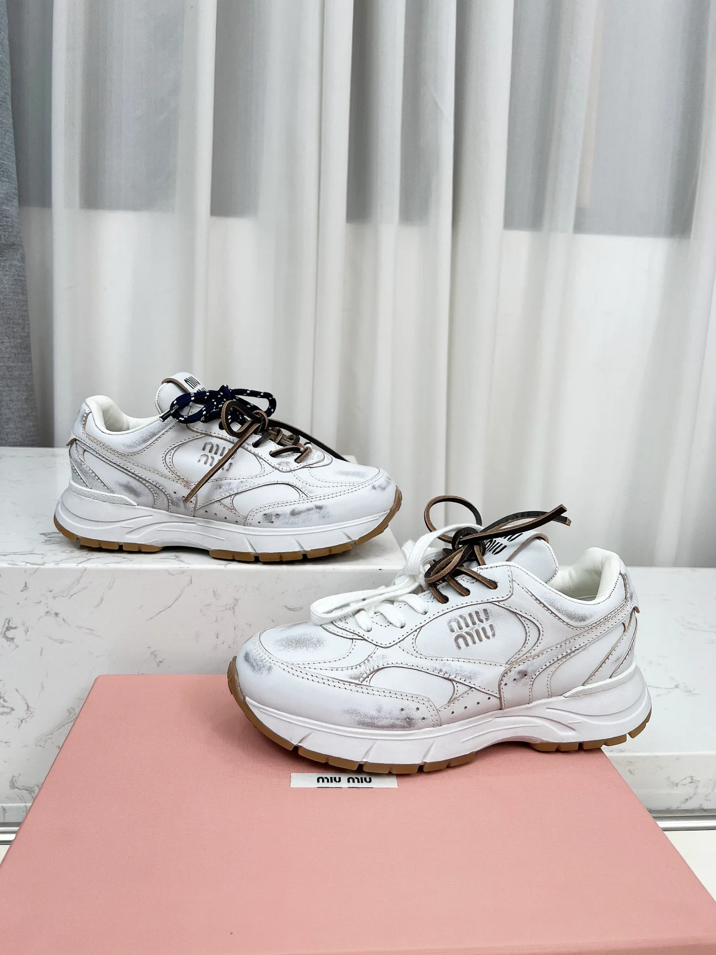 Кроссовки Женские Miu Miu 12799596