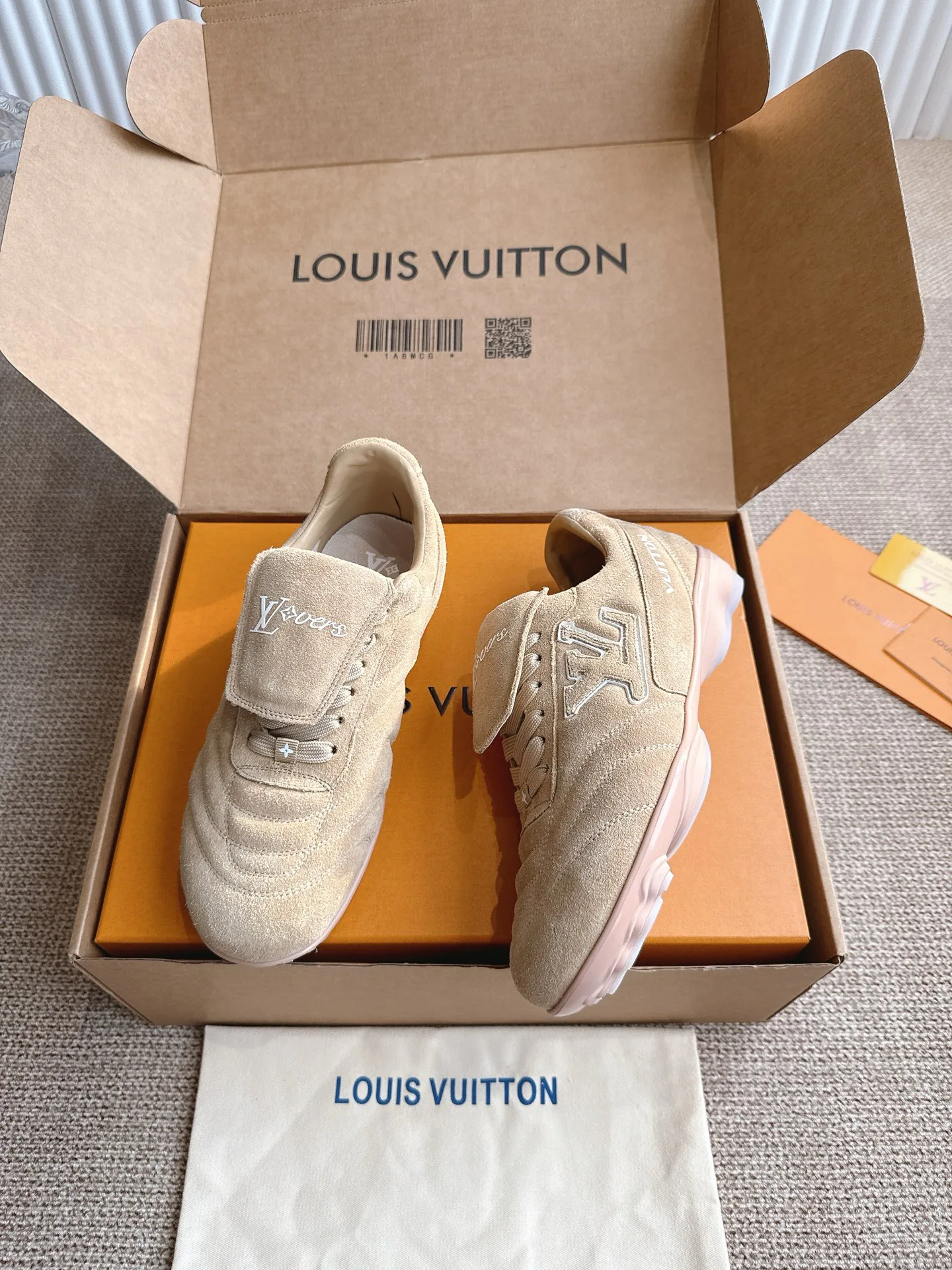 Кроссовки Женские Louis Vuitton 2792845