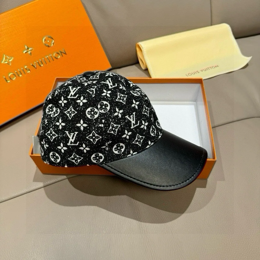 Головные Уборы Louis Vuitton 18105279