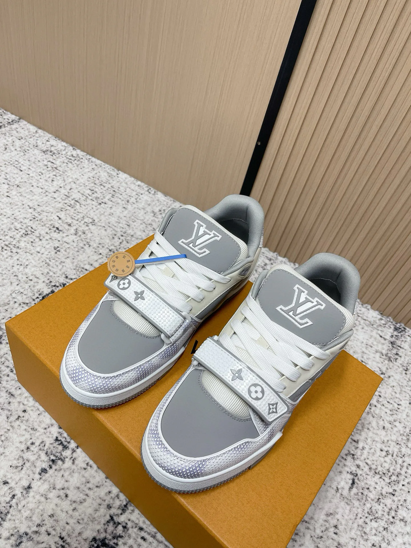 Кроссовки Мужские Louis Vuitton 11707427