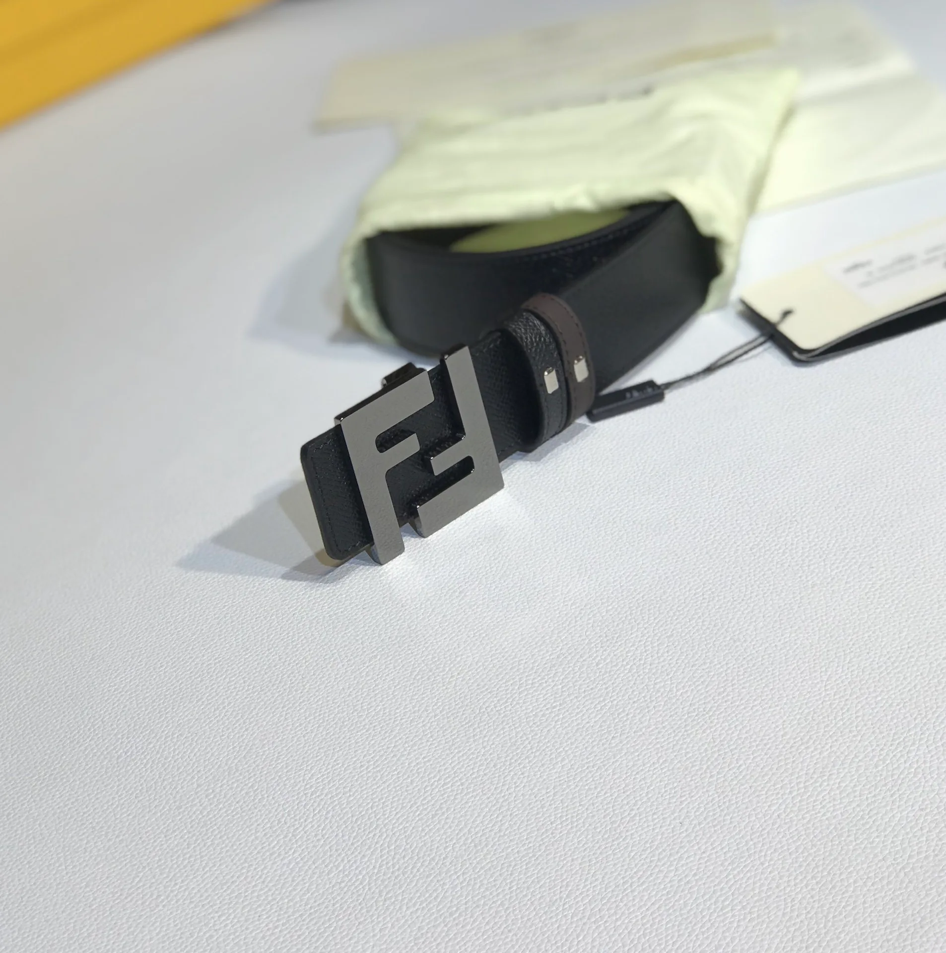 Ремни Fendi 14659338