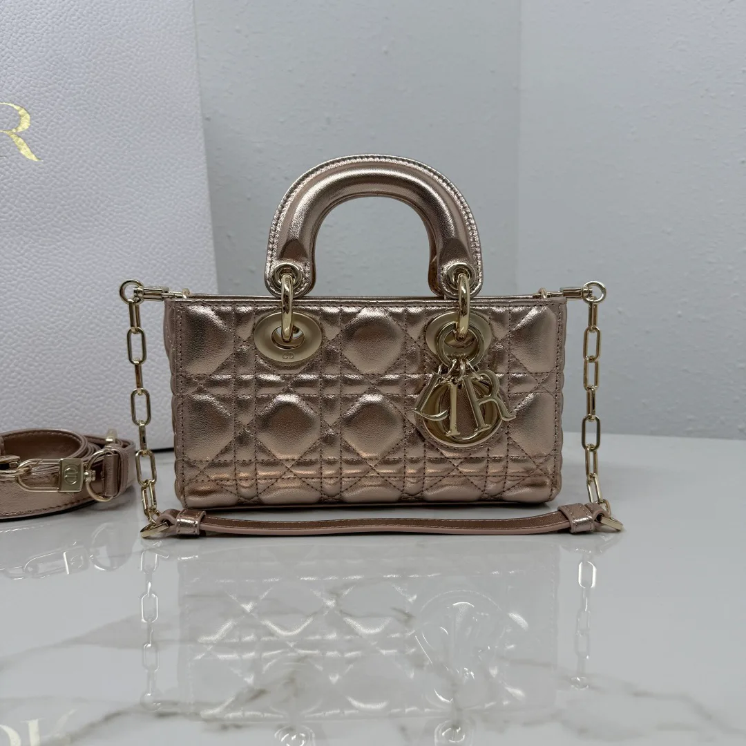 Классические Сумки Женские Christian Dior 18116366