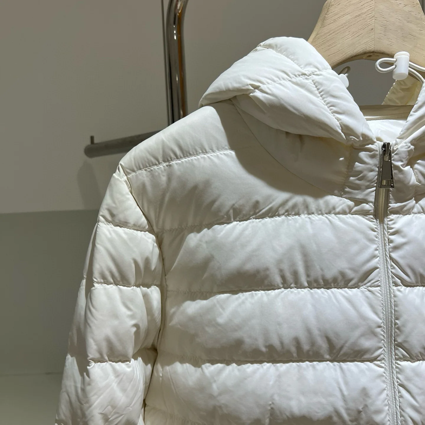Куртки И Пуховики Женские Moncler 18180100