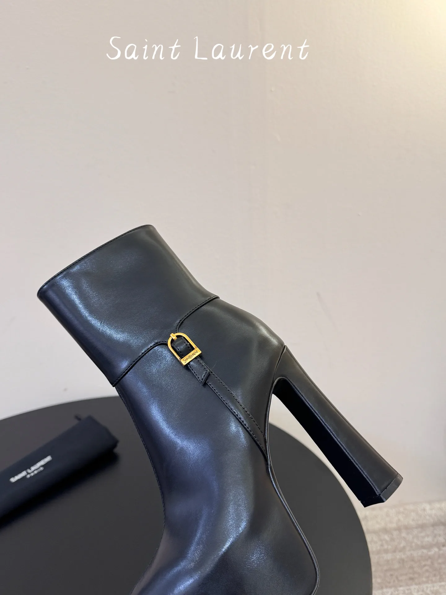 Ботильоны Женские Saint Laurent 18241683