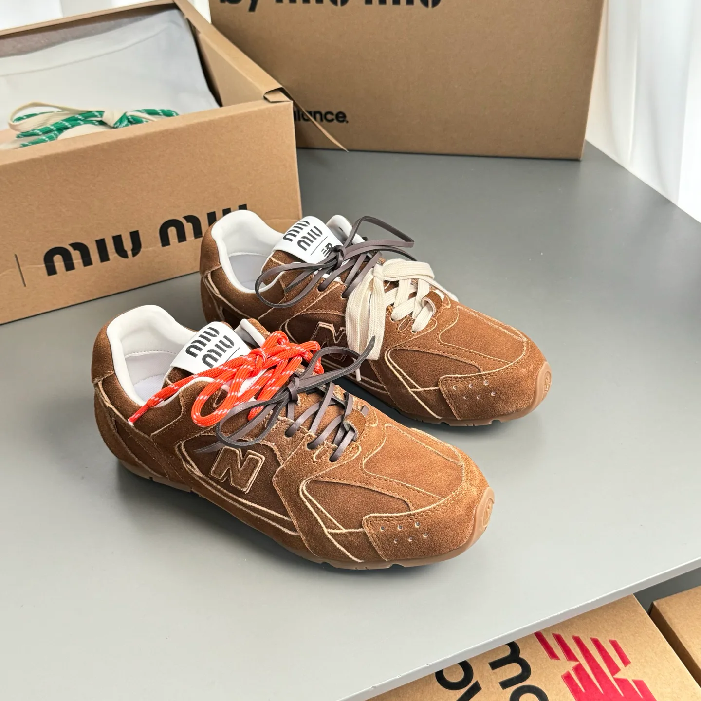 Кроссовки Женские Miu Miu 12629852