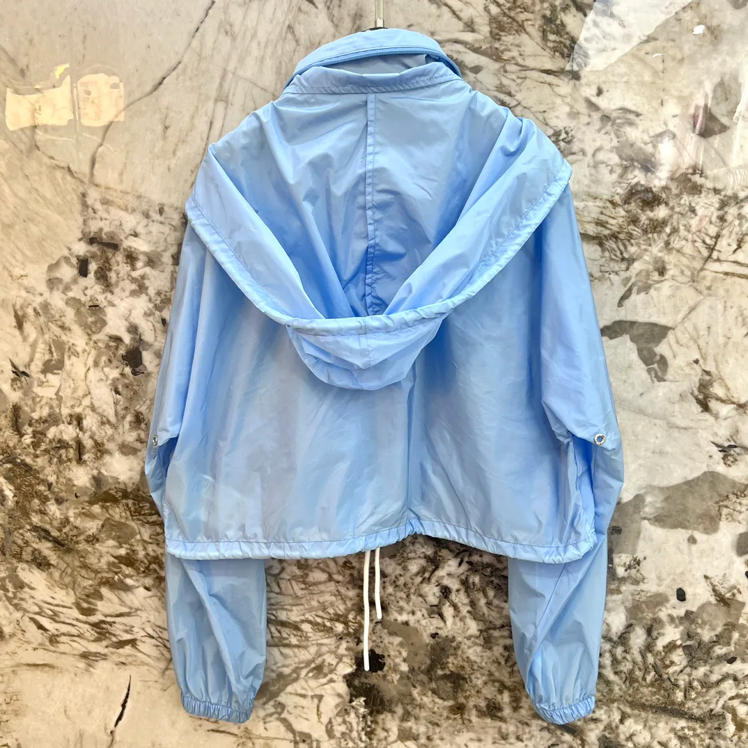 Куртки И Пуховики Женские Prada 13272375