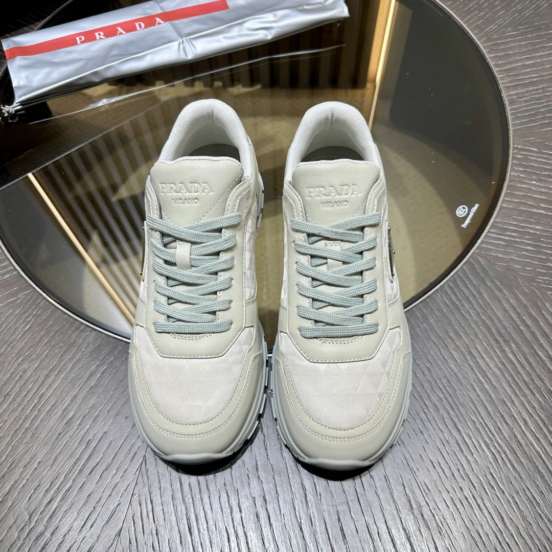 Кроссовки Женские Prada 787529