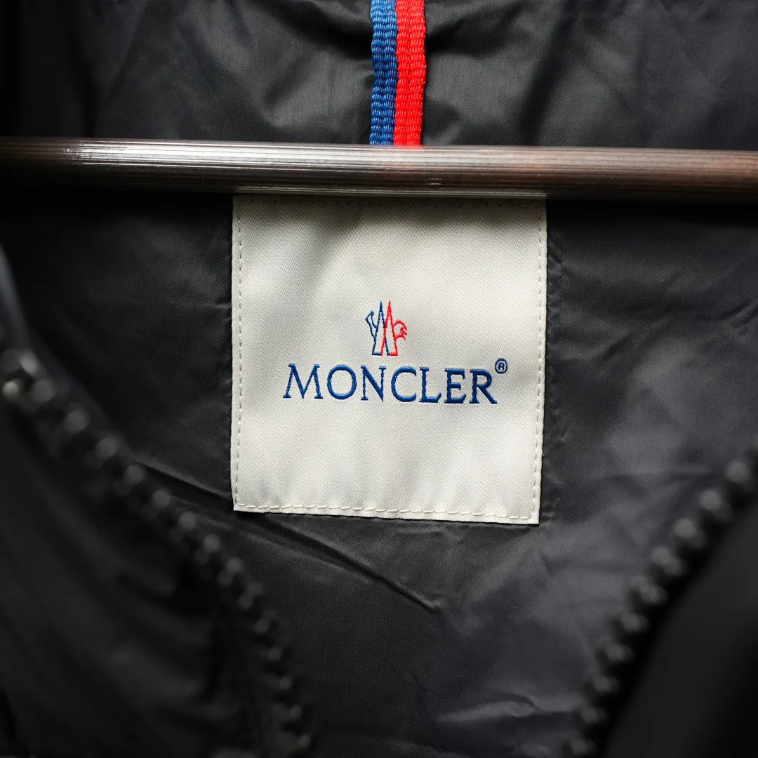 Жилеты Женские Moncler 18455953