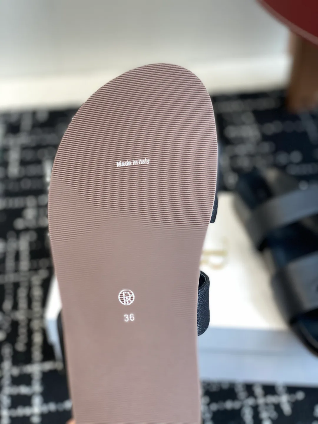 Шлепанцы Женские The Row 17103