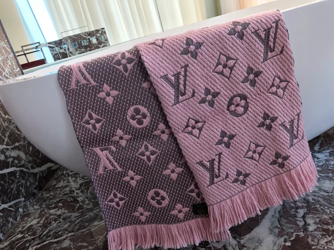 Шарфы Louis Vuitton 290205