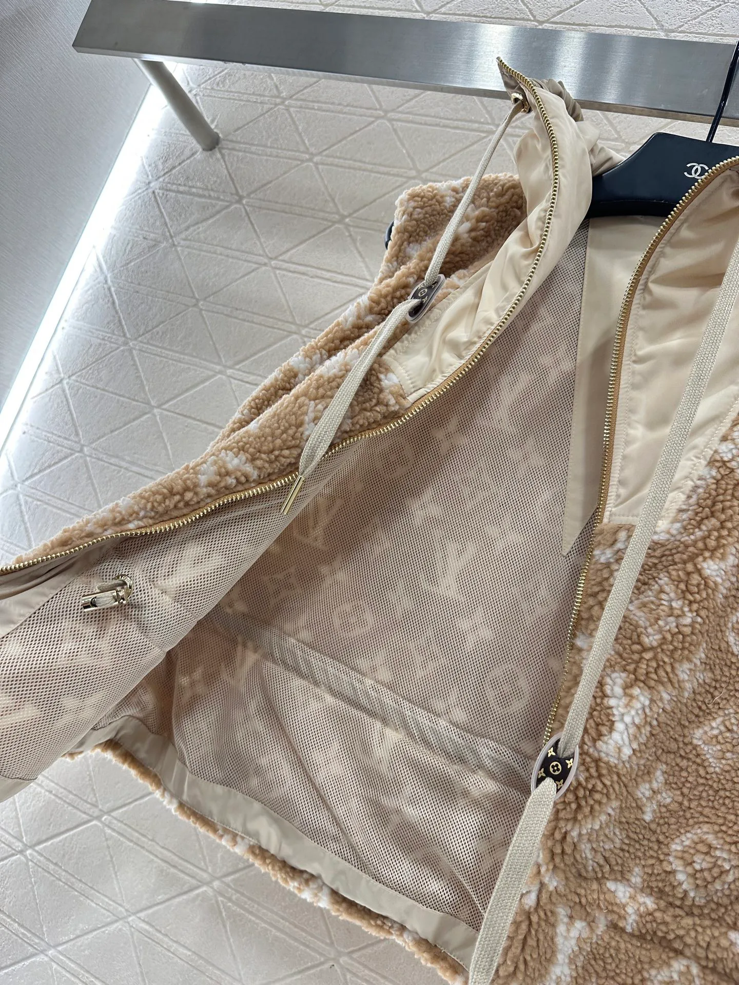 Жилеты Женские Louis Vuitton 172544